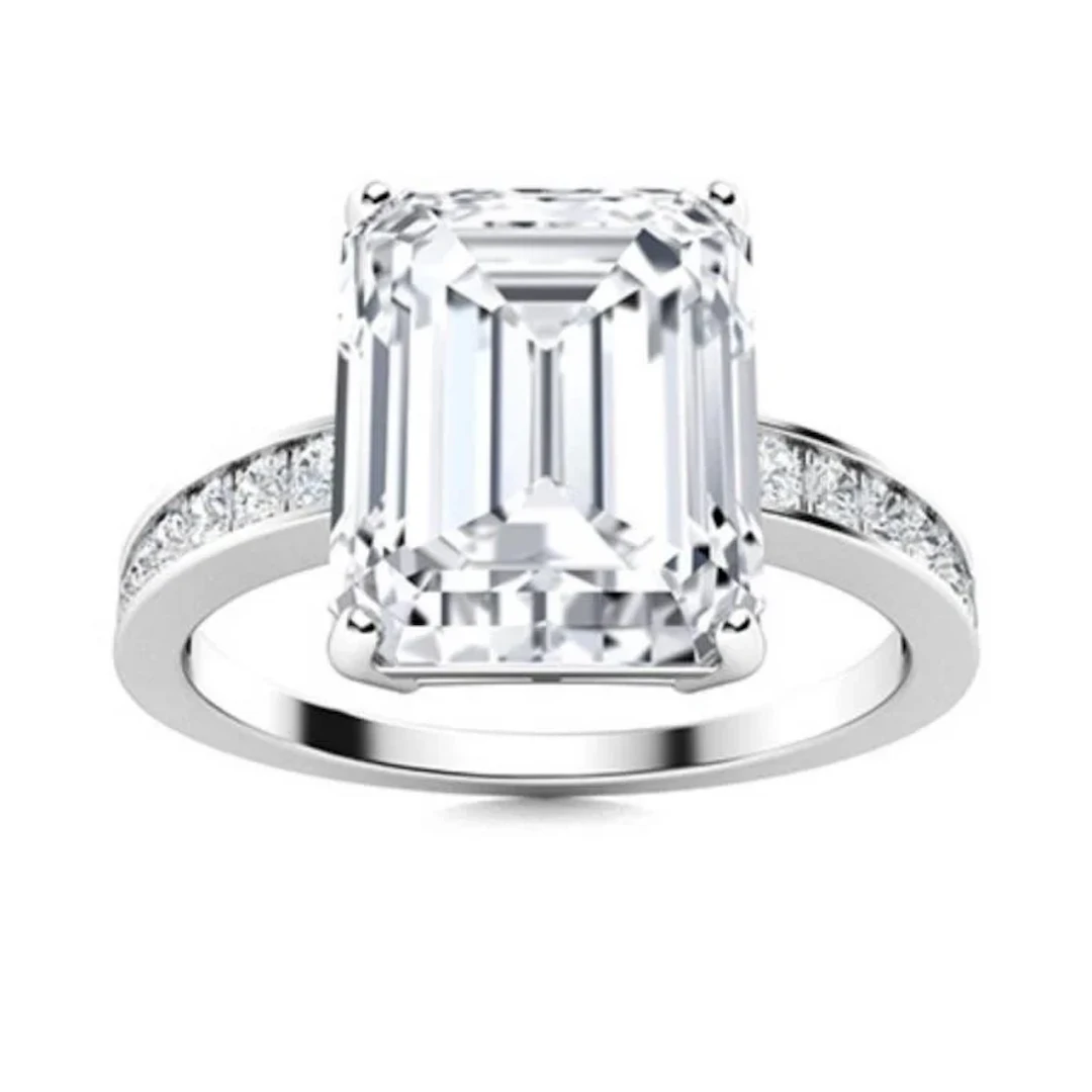 Gold & Brilliant White Diamond 2.50 Cts Ring - E/V