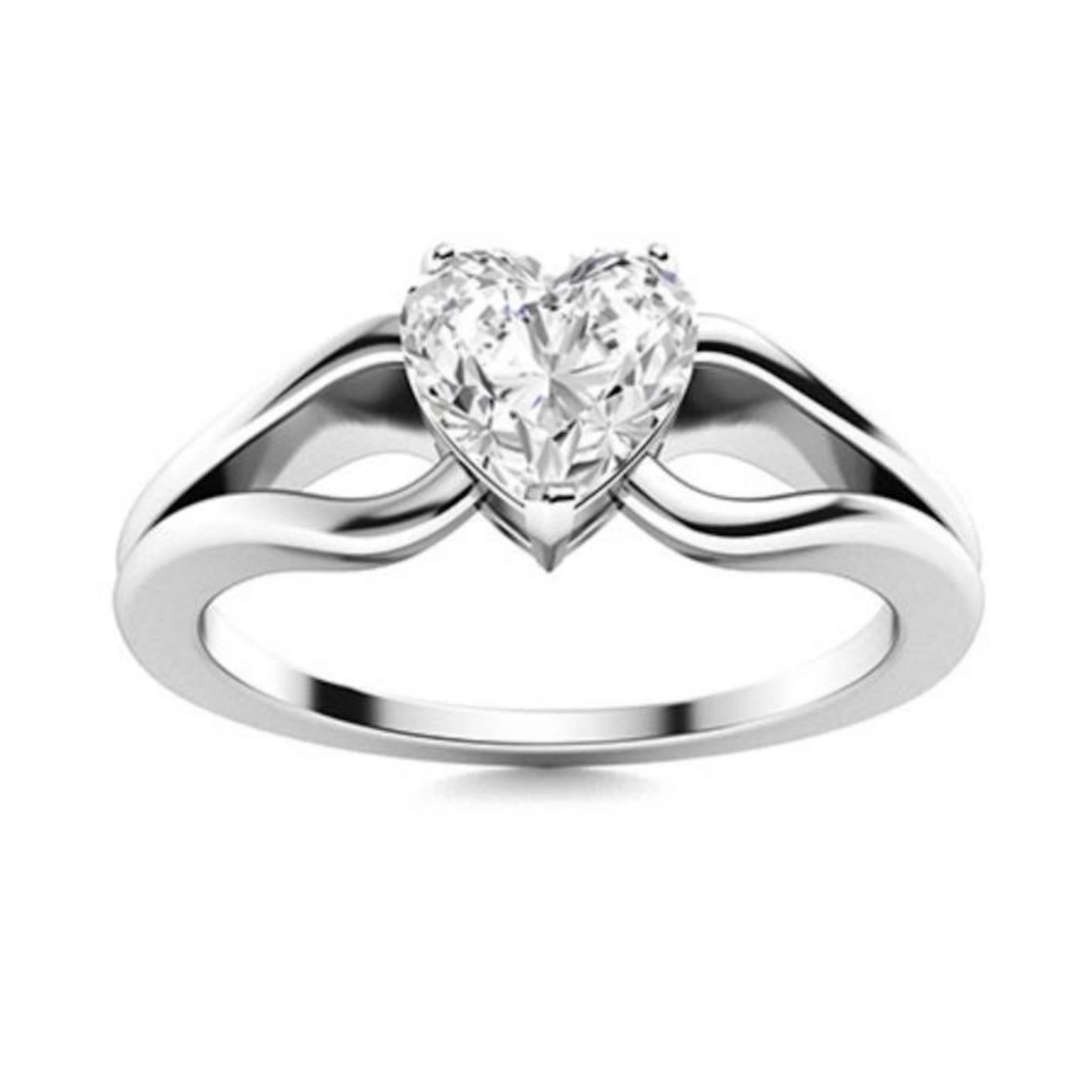 Gold & Heart White Diamond 2 Cts Ring - E/VVS