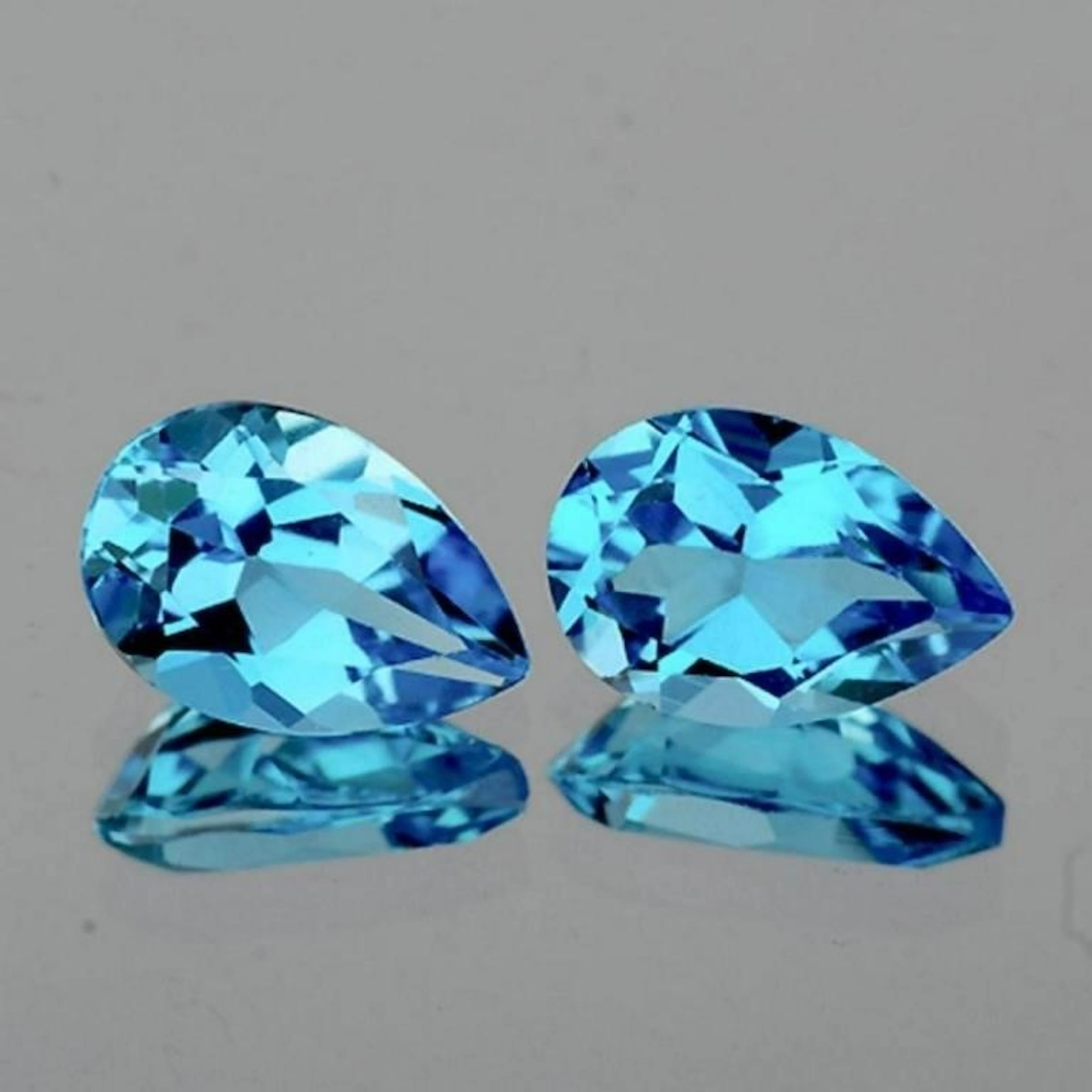 Natural Sky Blue Topaz Pair 10 x 7 MM - VVS