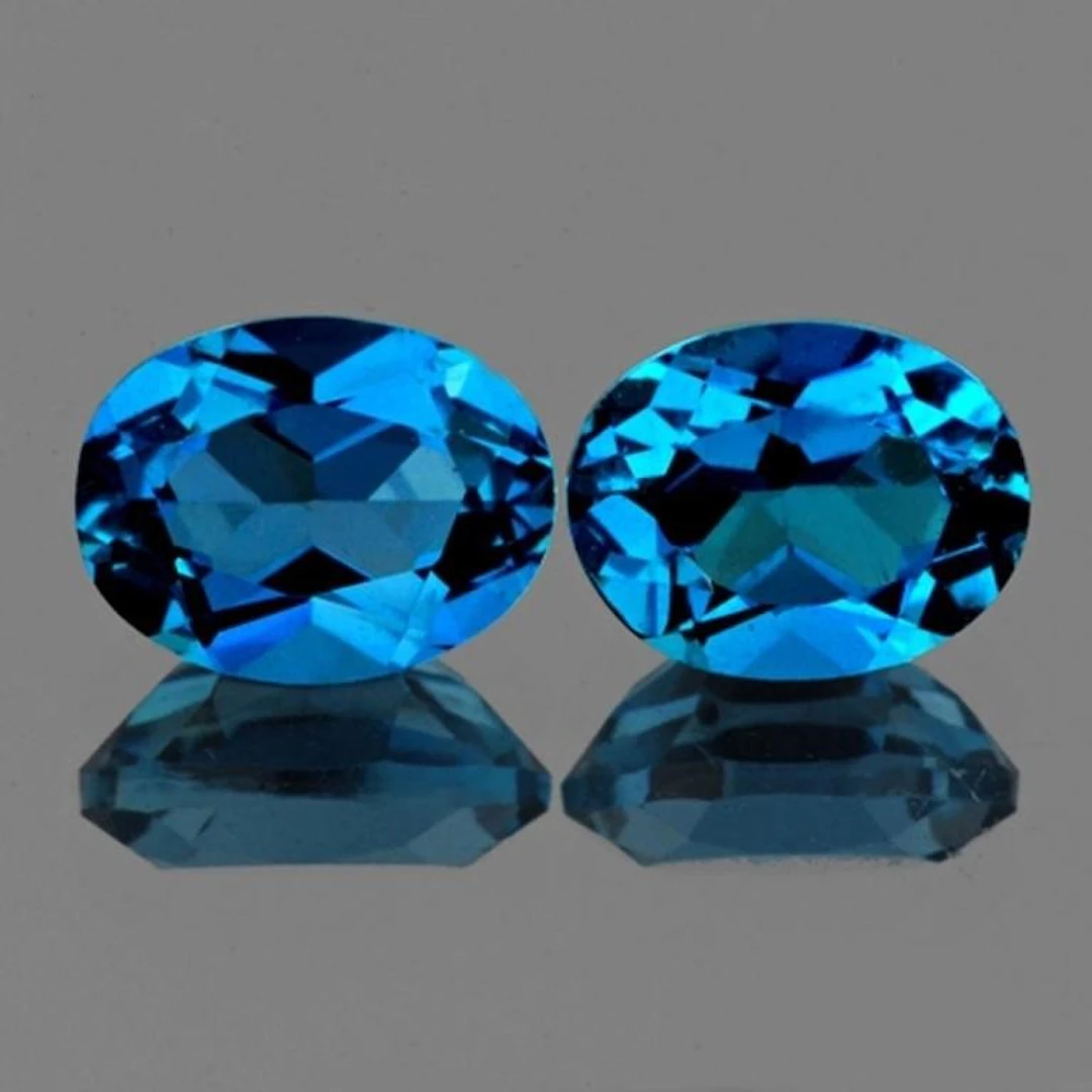 Natural London Blue Topaz Pair {Flawless-VVS1}