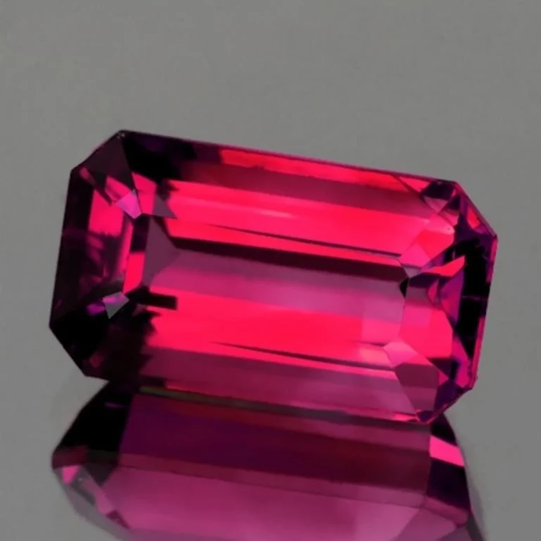 Natural Raspberry Pink Rhodolite Garnet [Flawless-