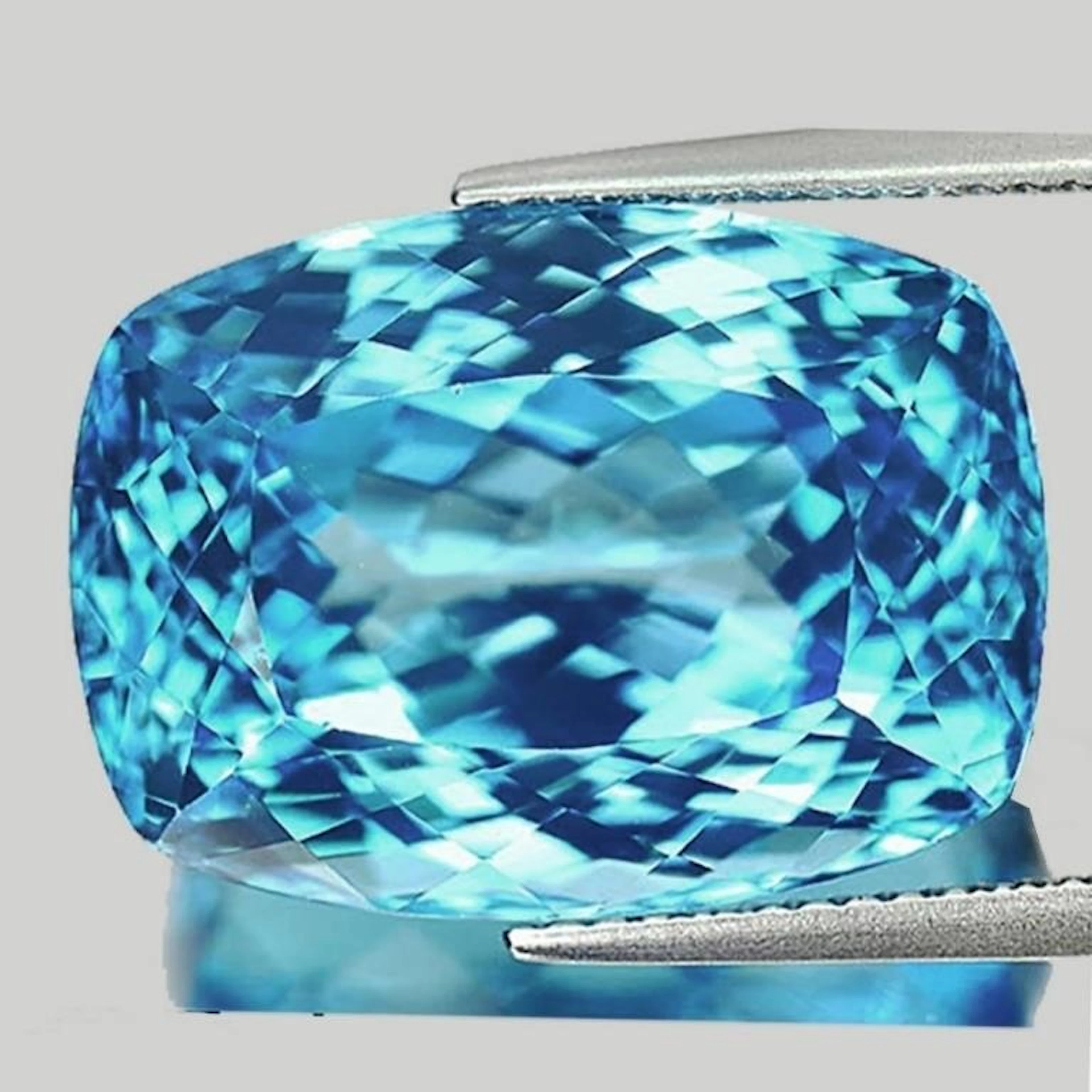 Natural Cushion Sky Blue Topaz {Flawless-VVS1}