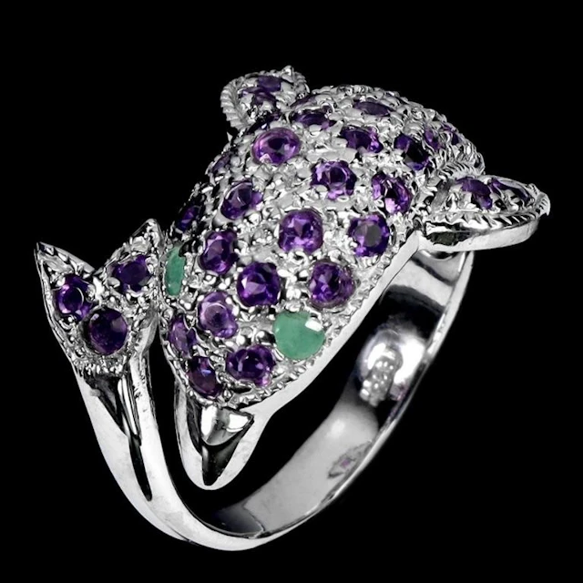 Natural Emerald & Amethyst Fish ring
