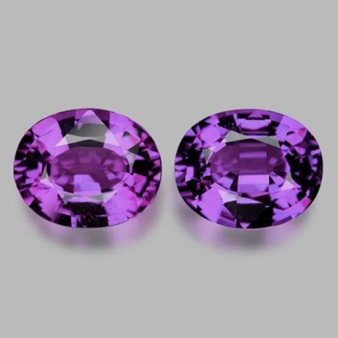 Natural Oval Purple Sapphire Pair(Flawless-VVS)