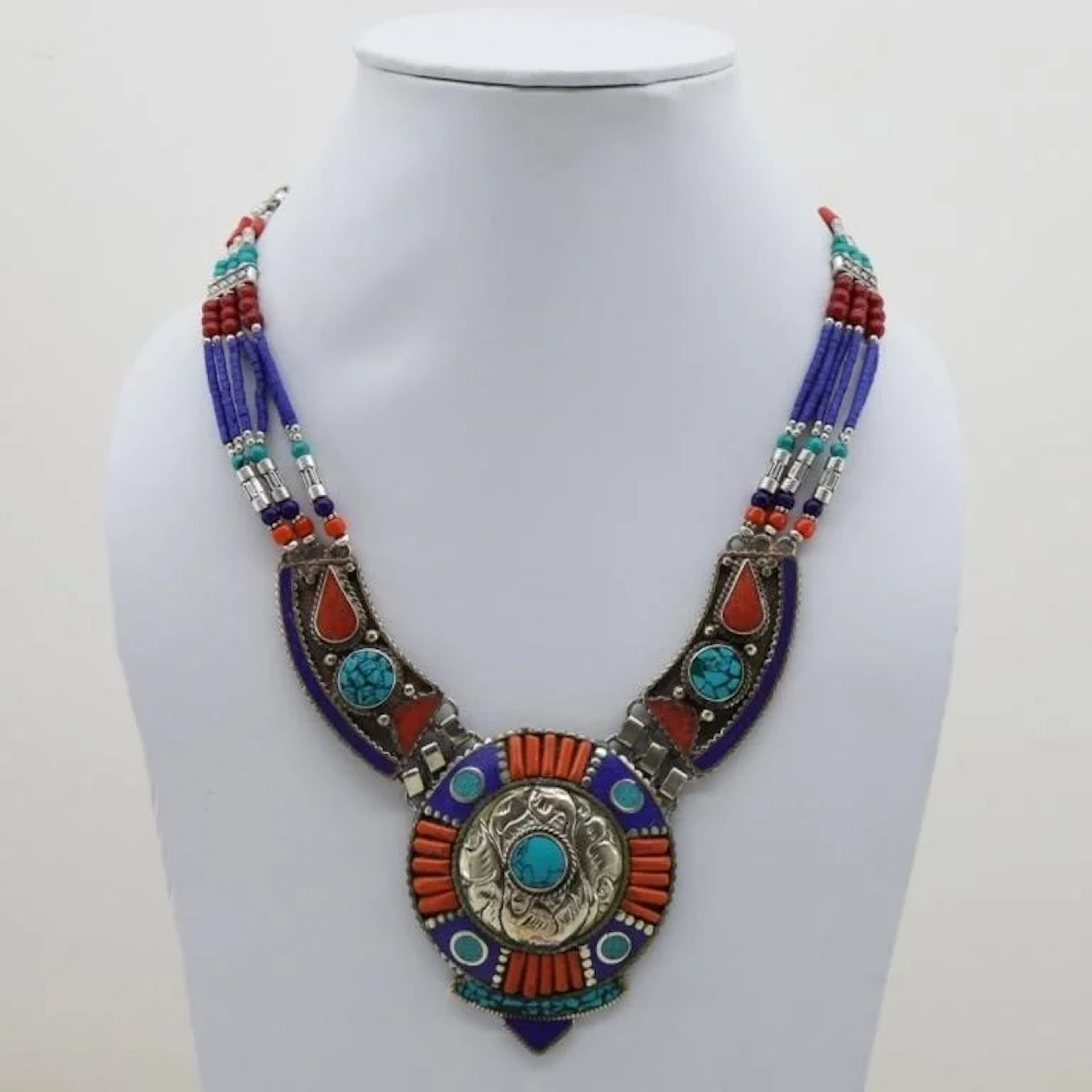 Tibet Natural Stone Tribal Queen Royal Necklace