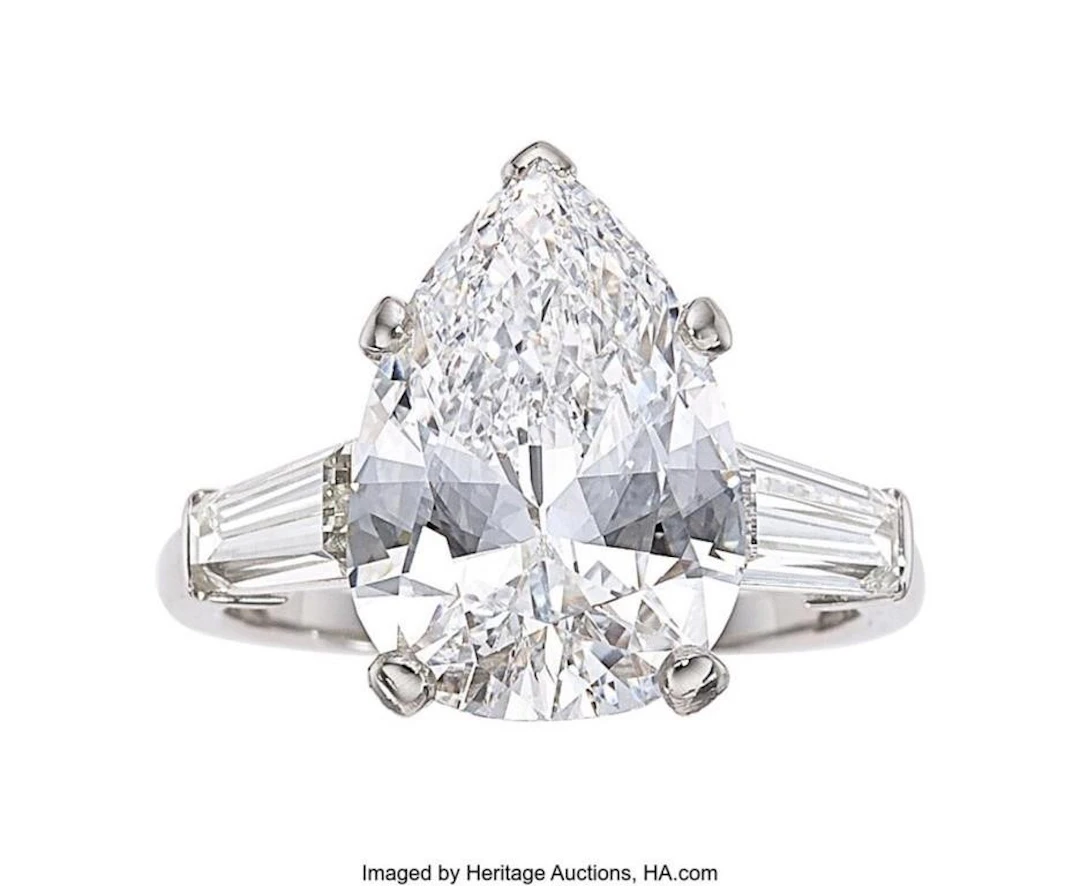 Gold & White Diamond 2.5 Cts Ring - E/VVS