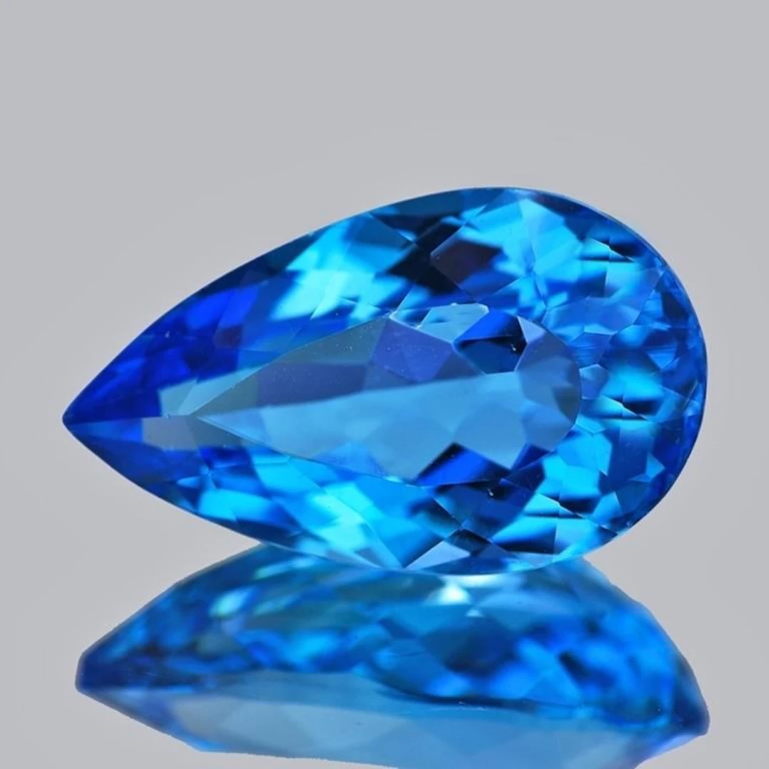 Natural Swiss Blue Topaz {Flawless-VVS1}