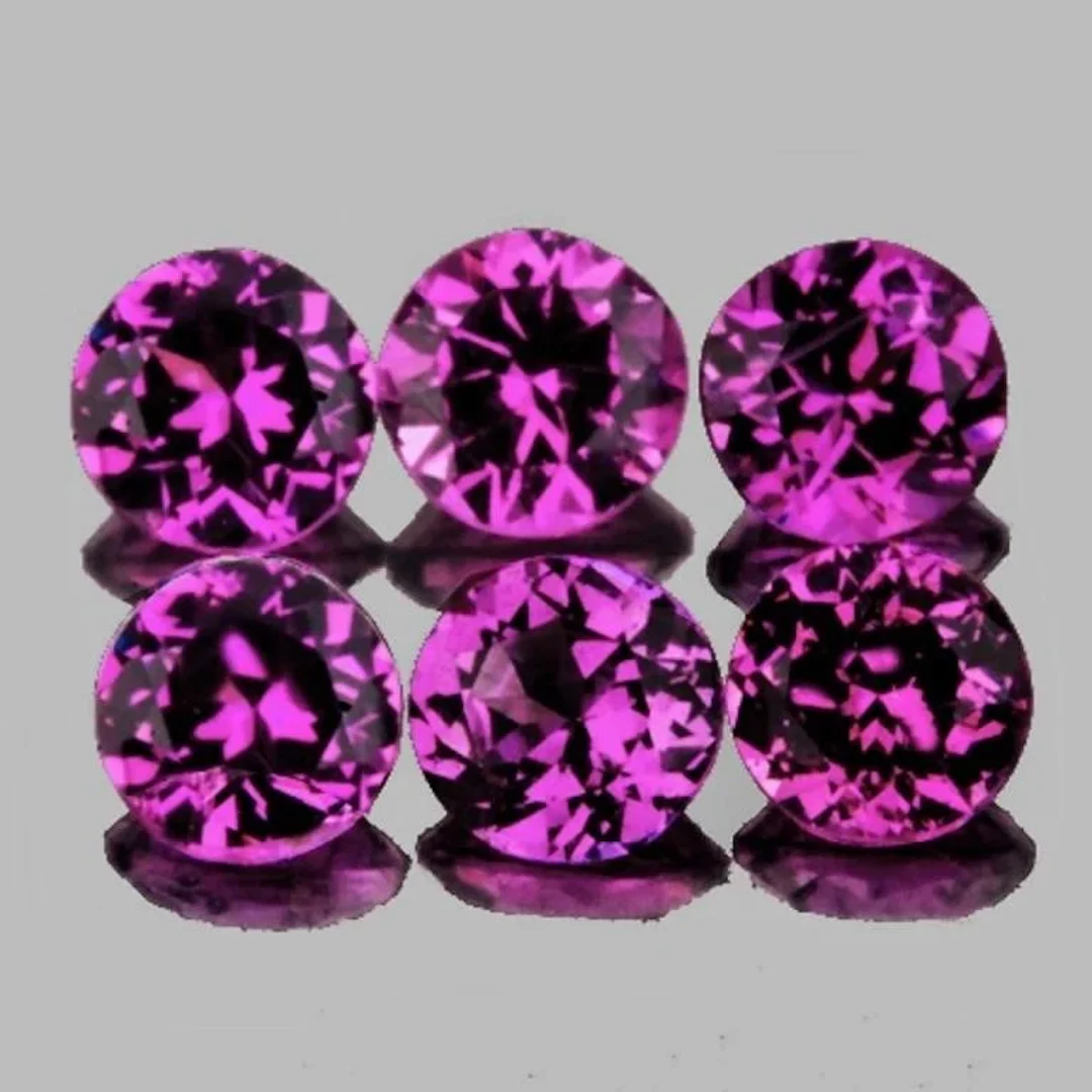 Natural Pink/Purple Rhodolite Garnet {Flawless-VVS