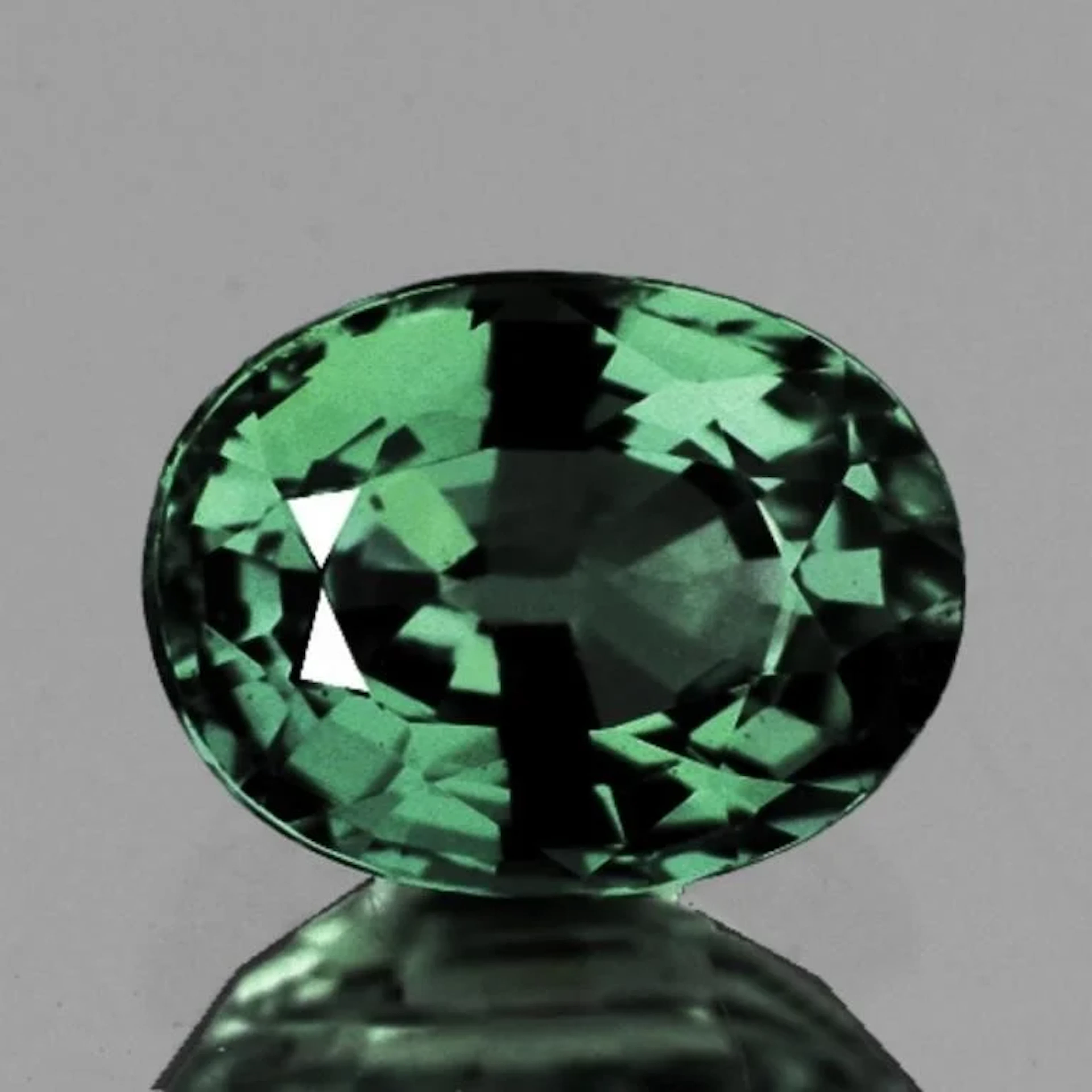 Natural Teal Green Sapphire 1.23 Cts {VVS}