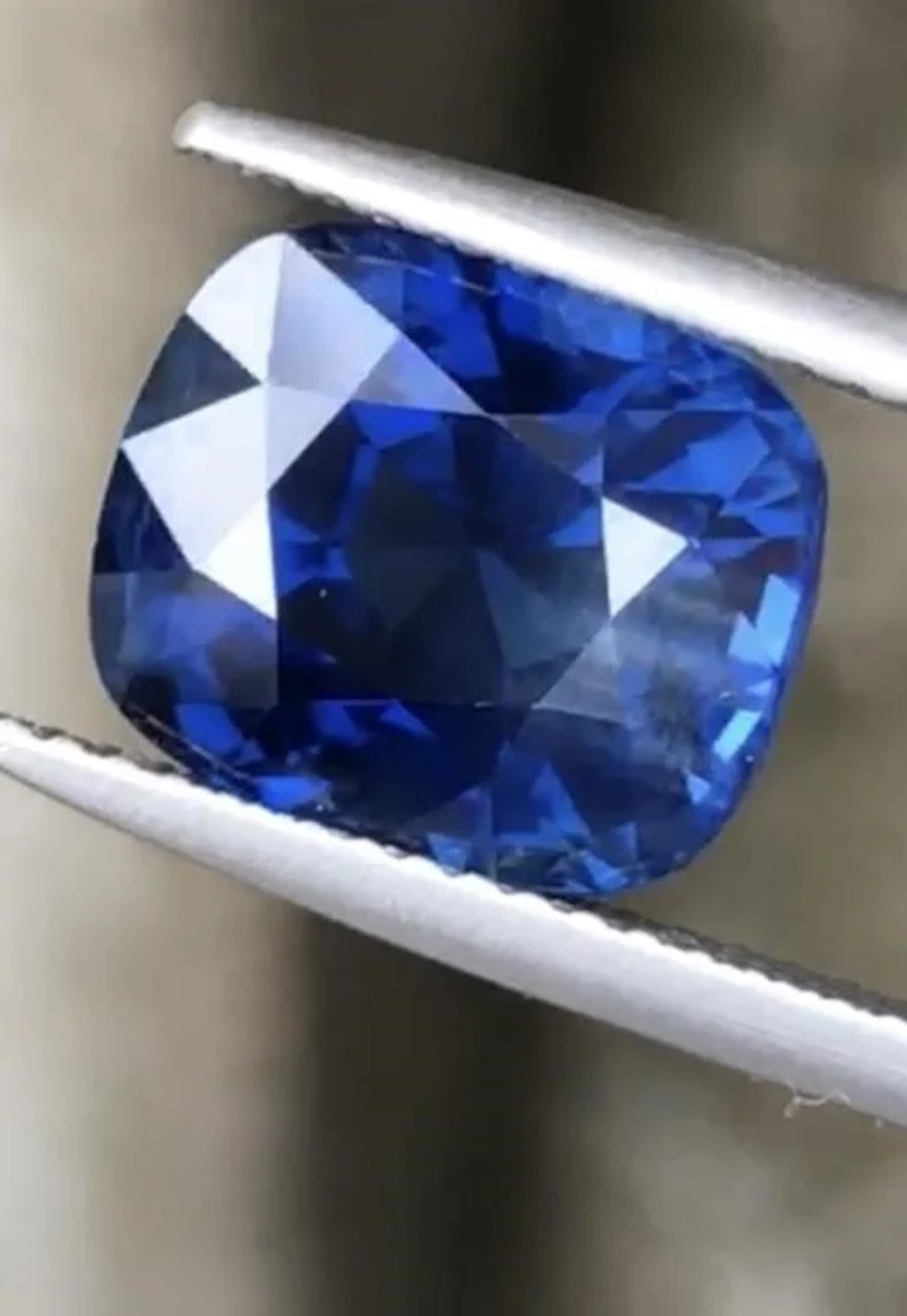 Natural Untreated Vivid Blue Cushion Sapphire 6.73