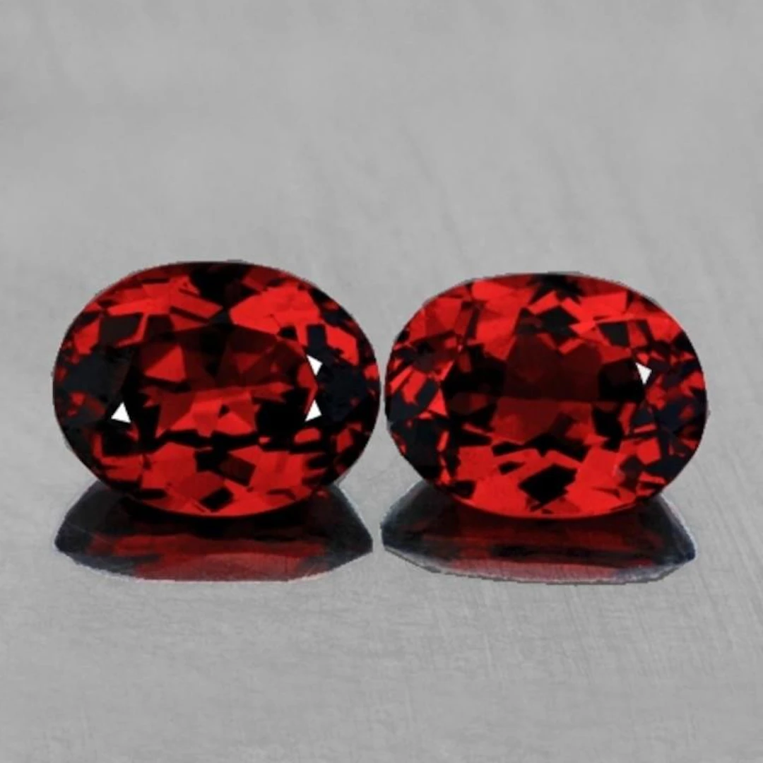 Natural Pinkish/Red Rhodolite Garnet Pair{Flawless