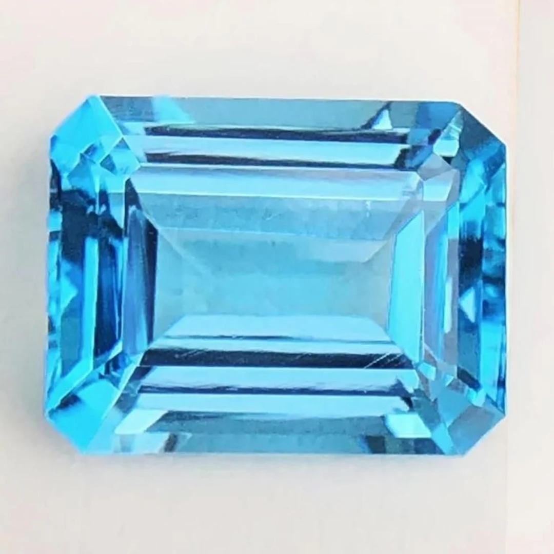 Natural Octagon Sky Blue Topaz {Flawless-VVS1}
