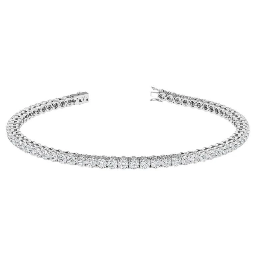 Gold & Brilliant White Diamond 23.25 Cts Bracelet