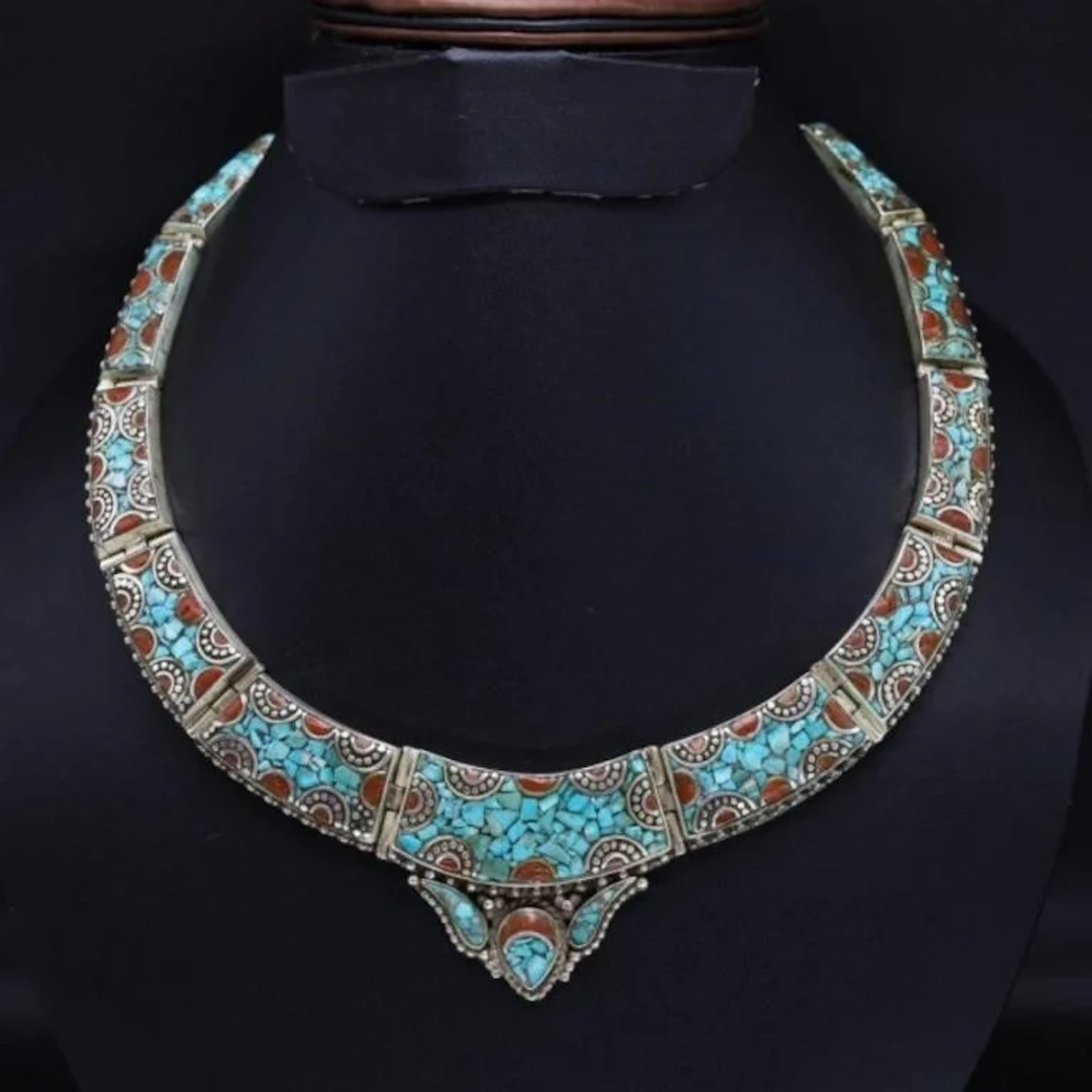 Tibet Natural Stone Tribal Queen Royal Necklace