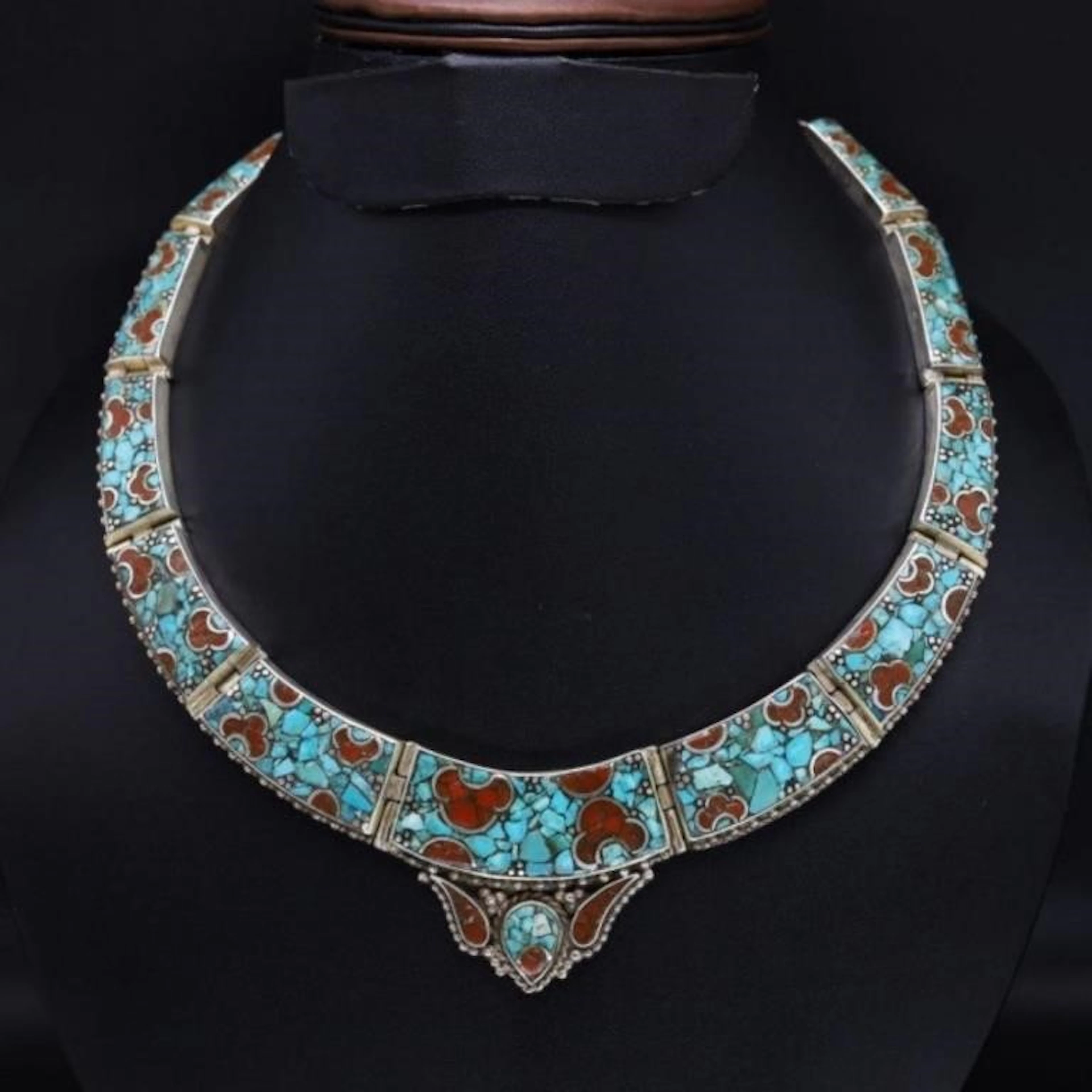 Tibet Natural Stone Tribal Queen Royal Necklace