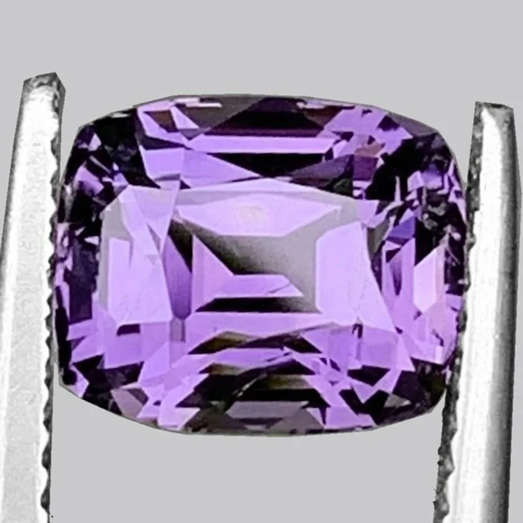 Natural Ceylon Violet Spinel {Flawless-VVS}