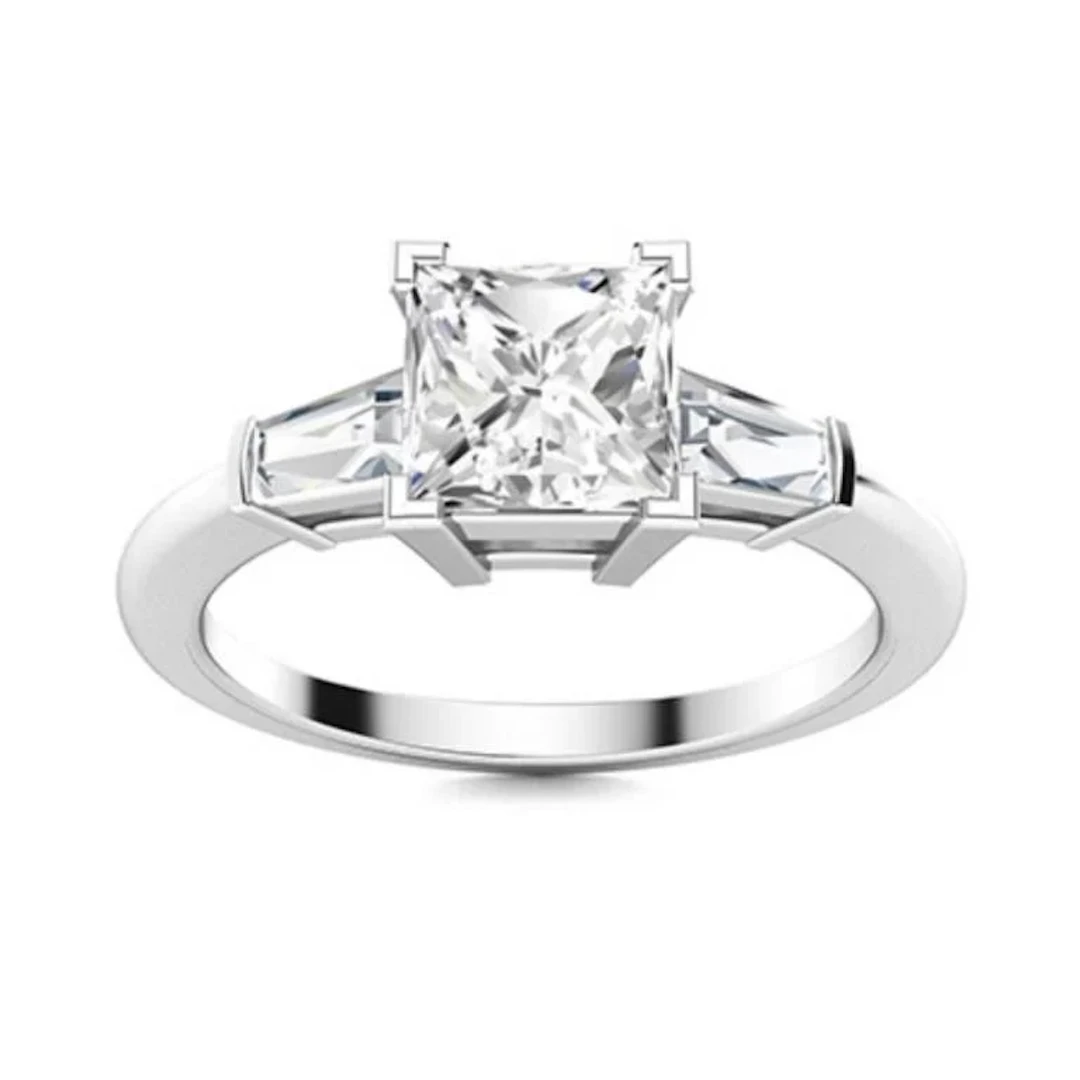 Gold & Brilliant White Diamond 1.50 Cts Ring - E/V
