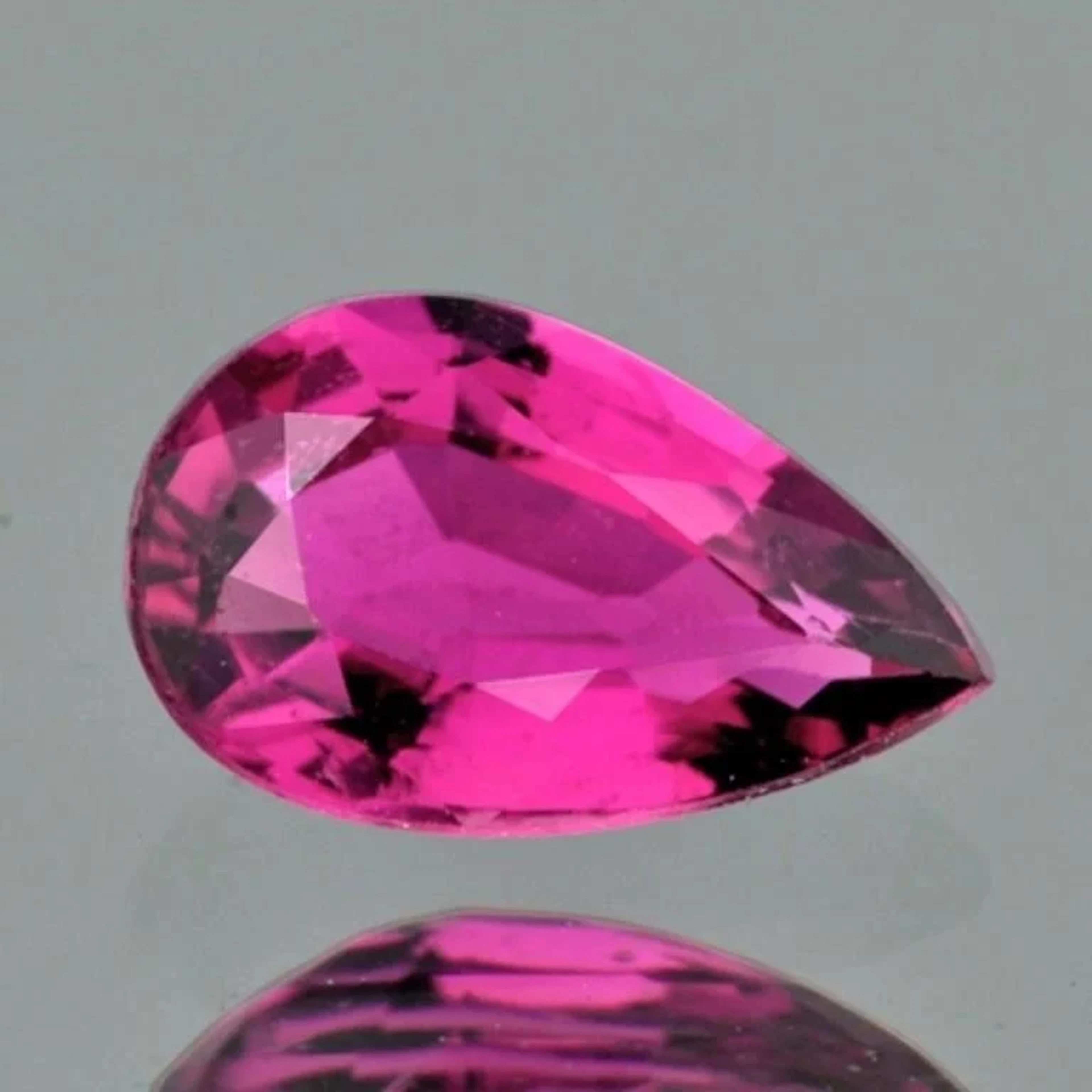 Natural Pink Tourmaline 1.37 Cts Natural {VVS}