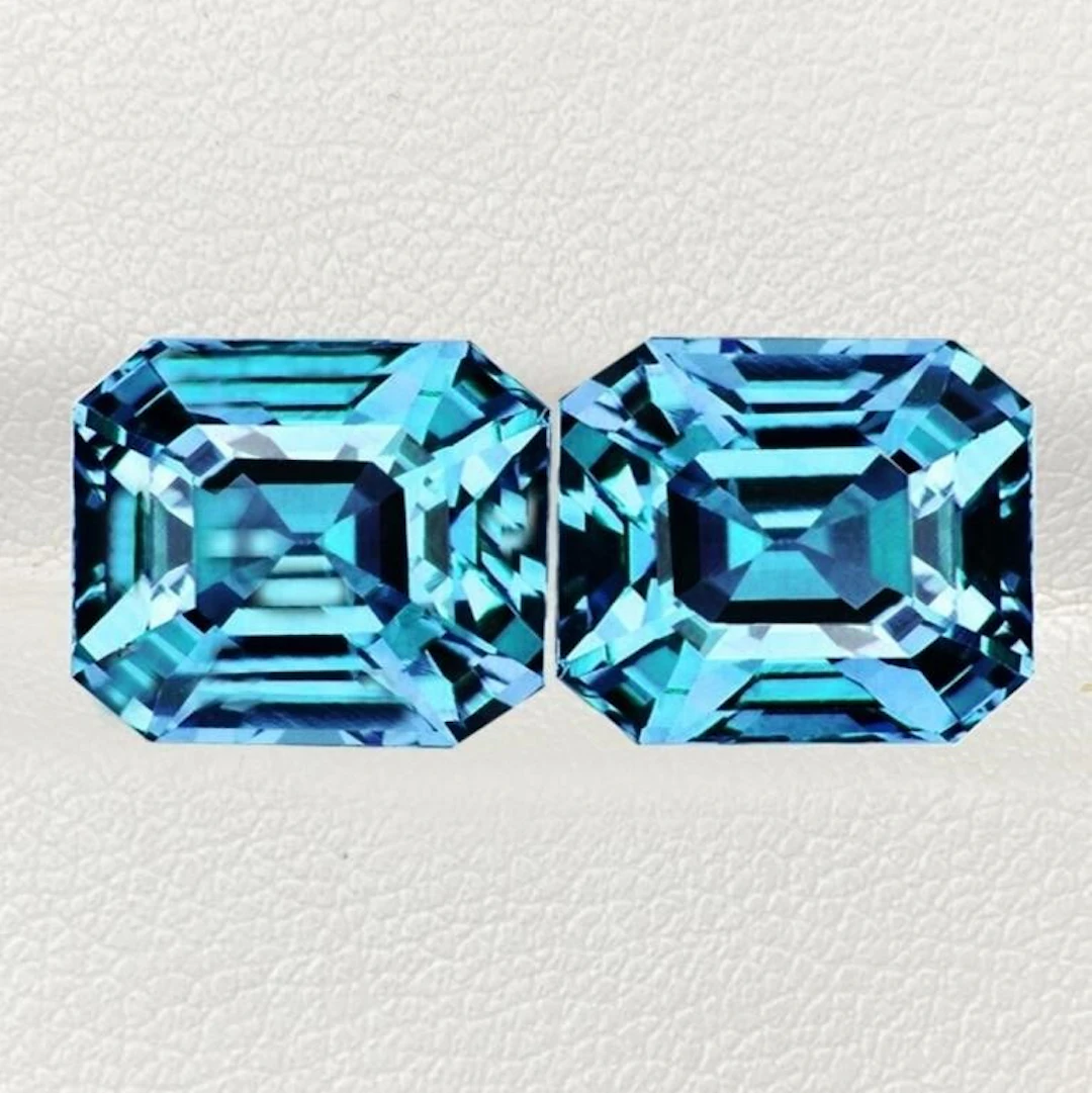Natural Cambodian Blue Zircon Pair {Flawless-VVS1}