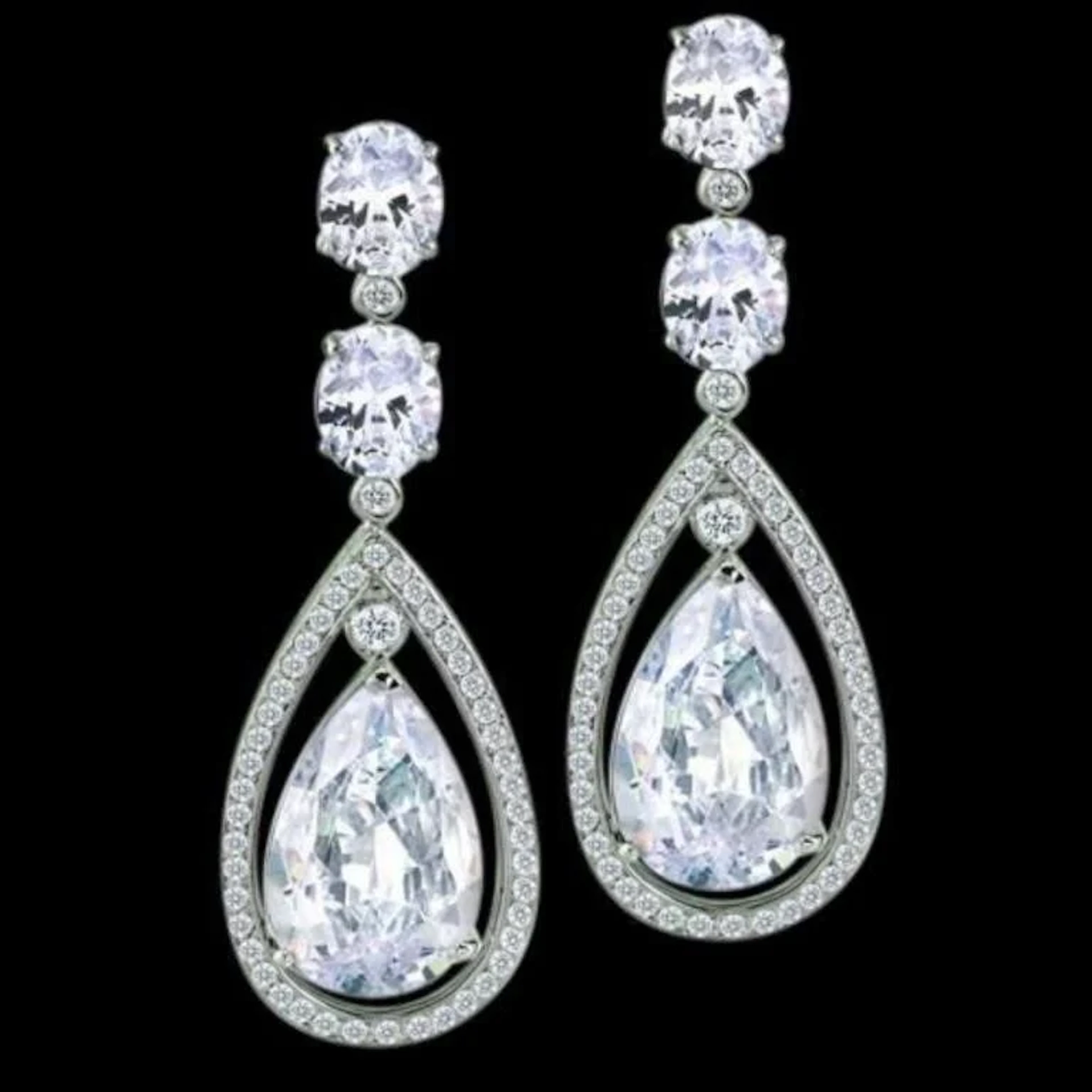 Gold & White Diamond 5.00 Cts Drop Earrings