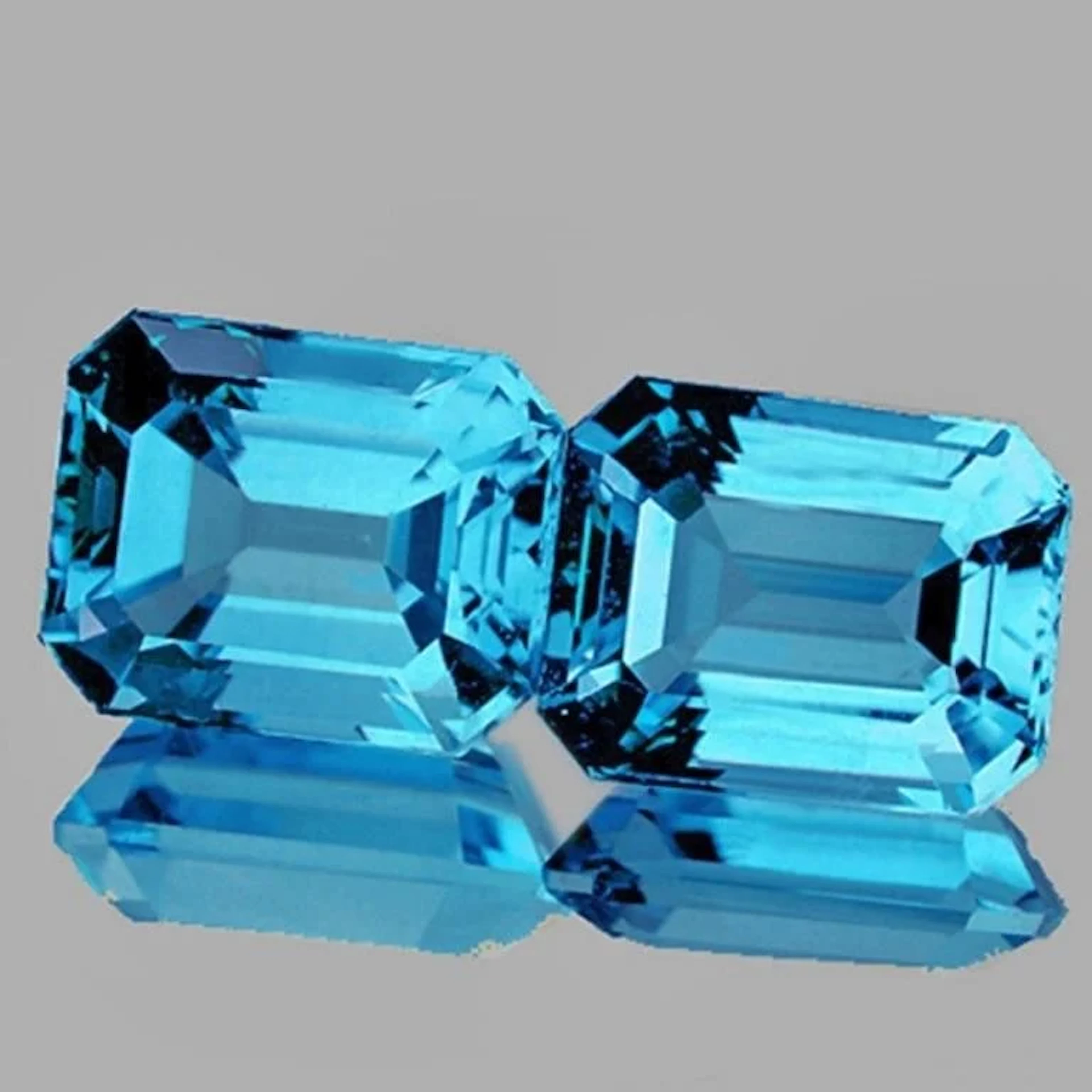 Natural Sky Blue Topaz Pair [Flawless-VVS]