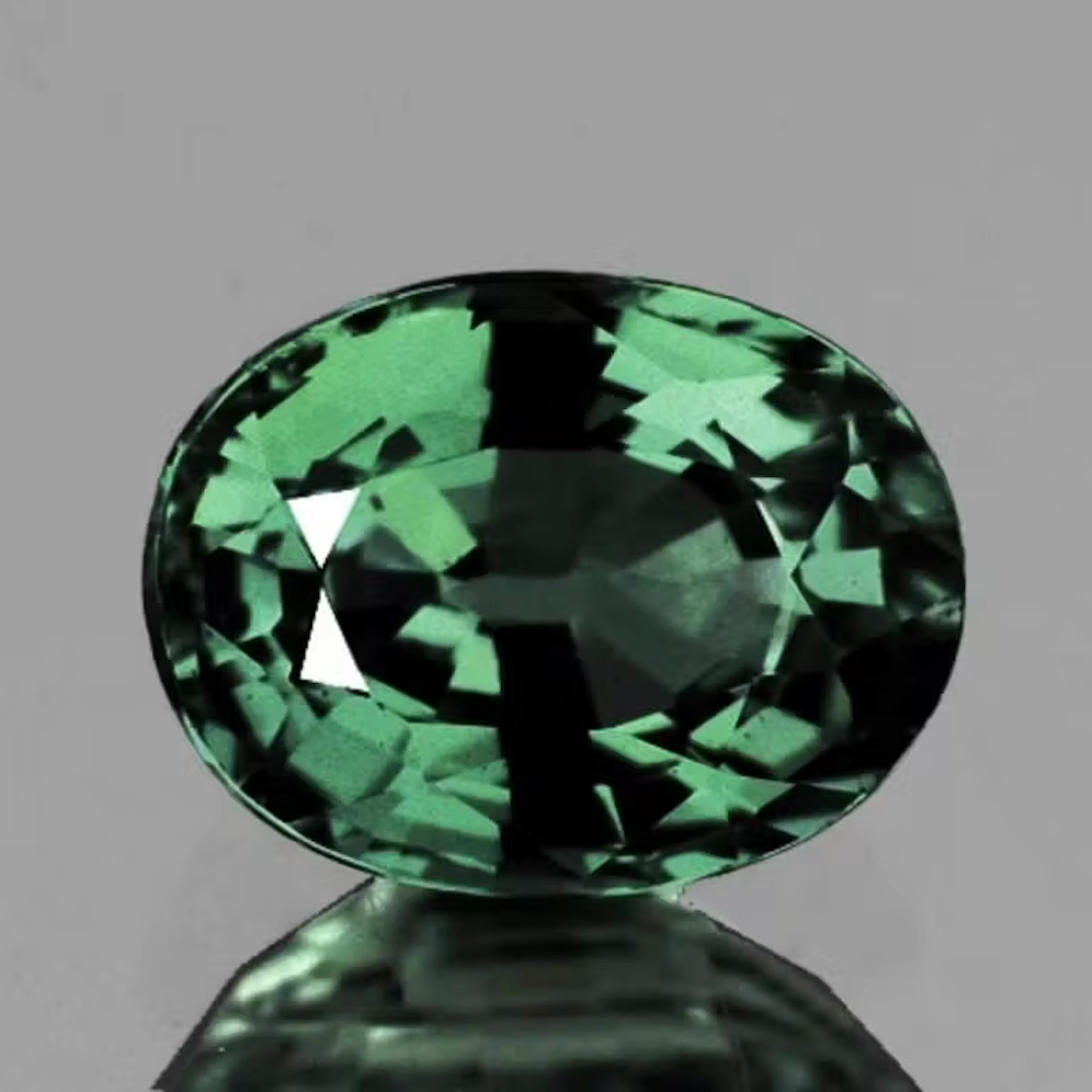 Natural Teal Green Sapphire 1.23 Cts {VVS}