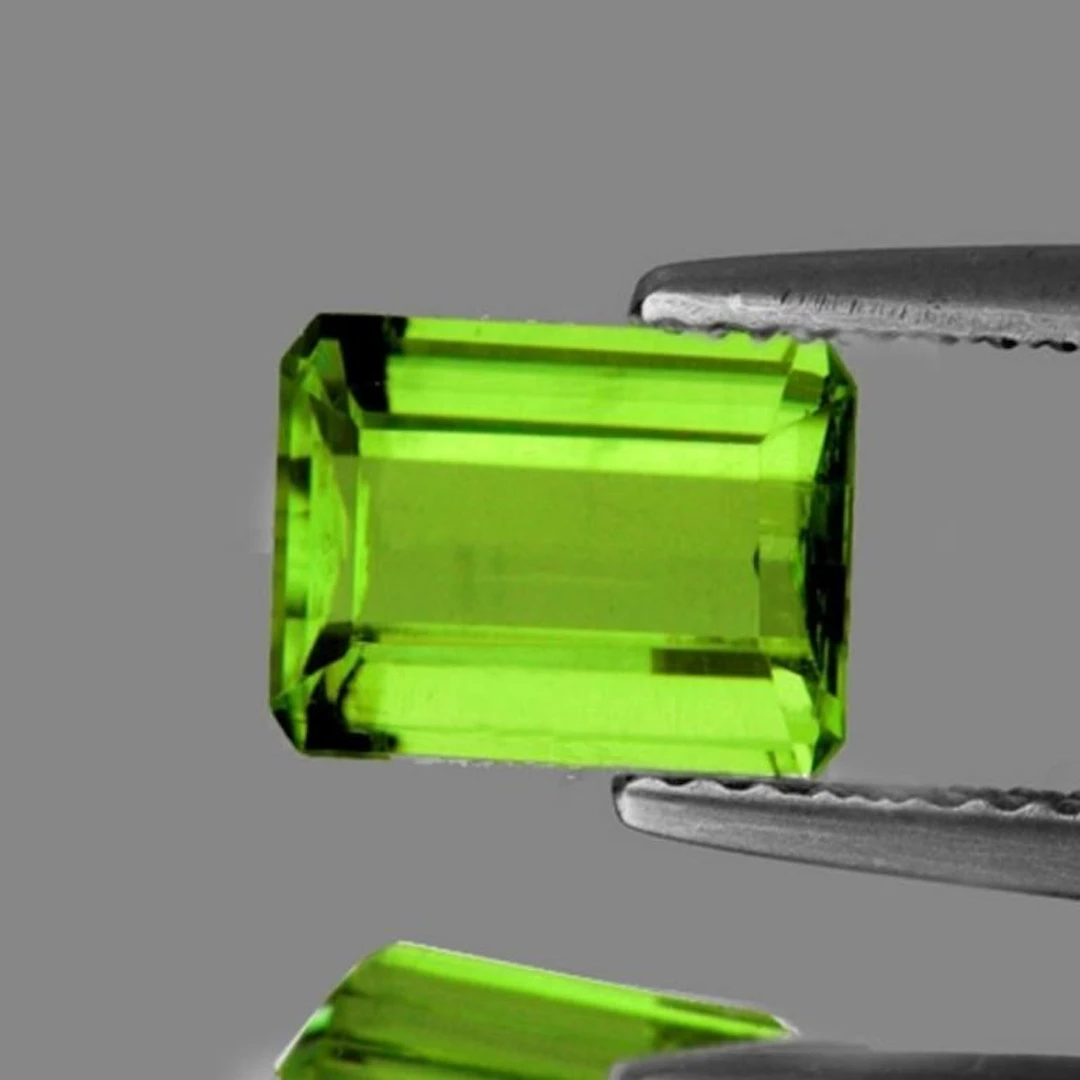 Natural Lemon Green Tourmaline [Flawless-VVS]