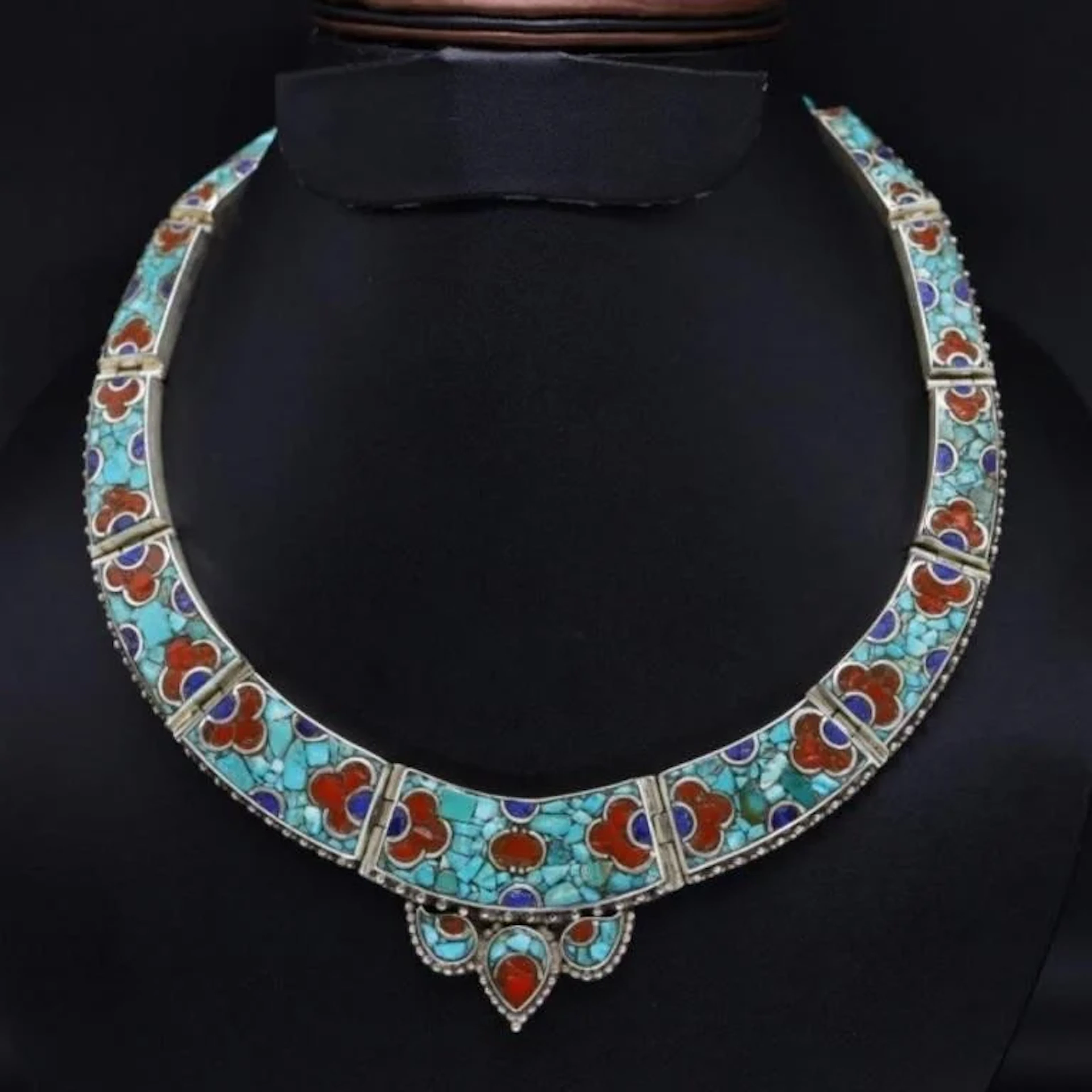Tibet Natural Stone Tribal Queen Royal Necklace