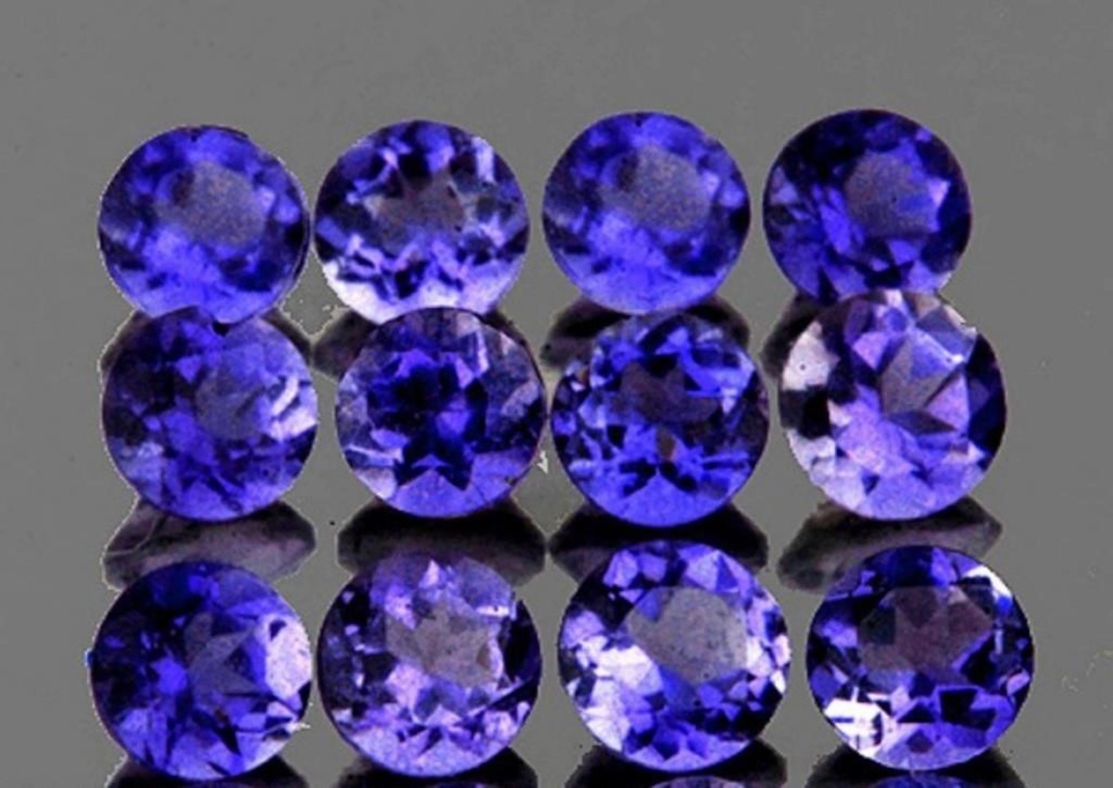 Natural Bluish Violet Iolite {Flawless-VVS1}