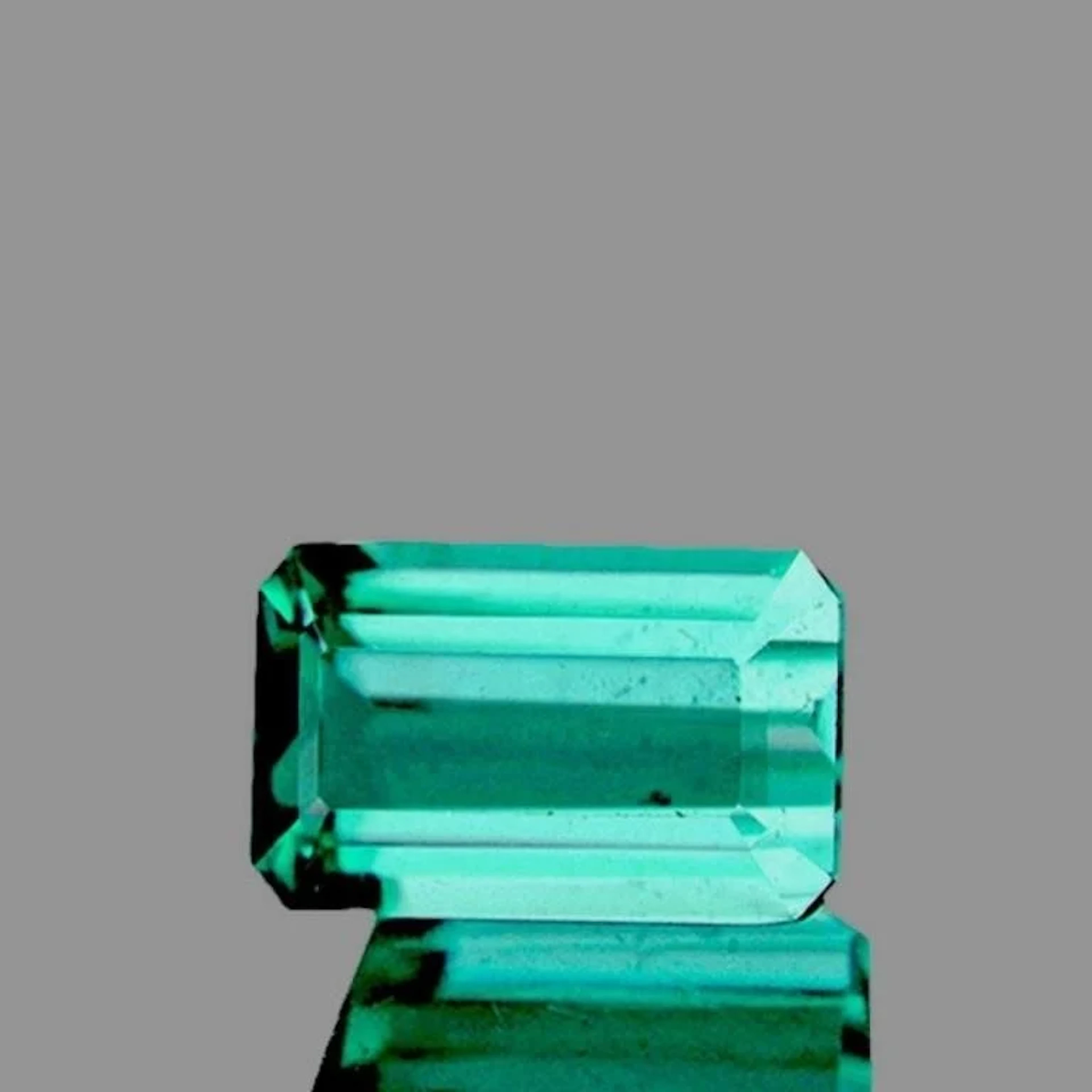 Natural Bluish/Green Apatite [Flawless-VVS]