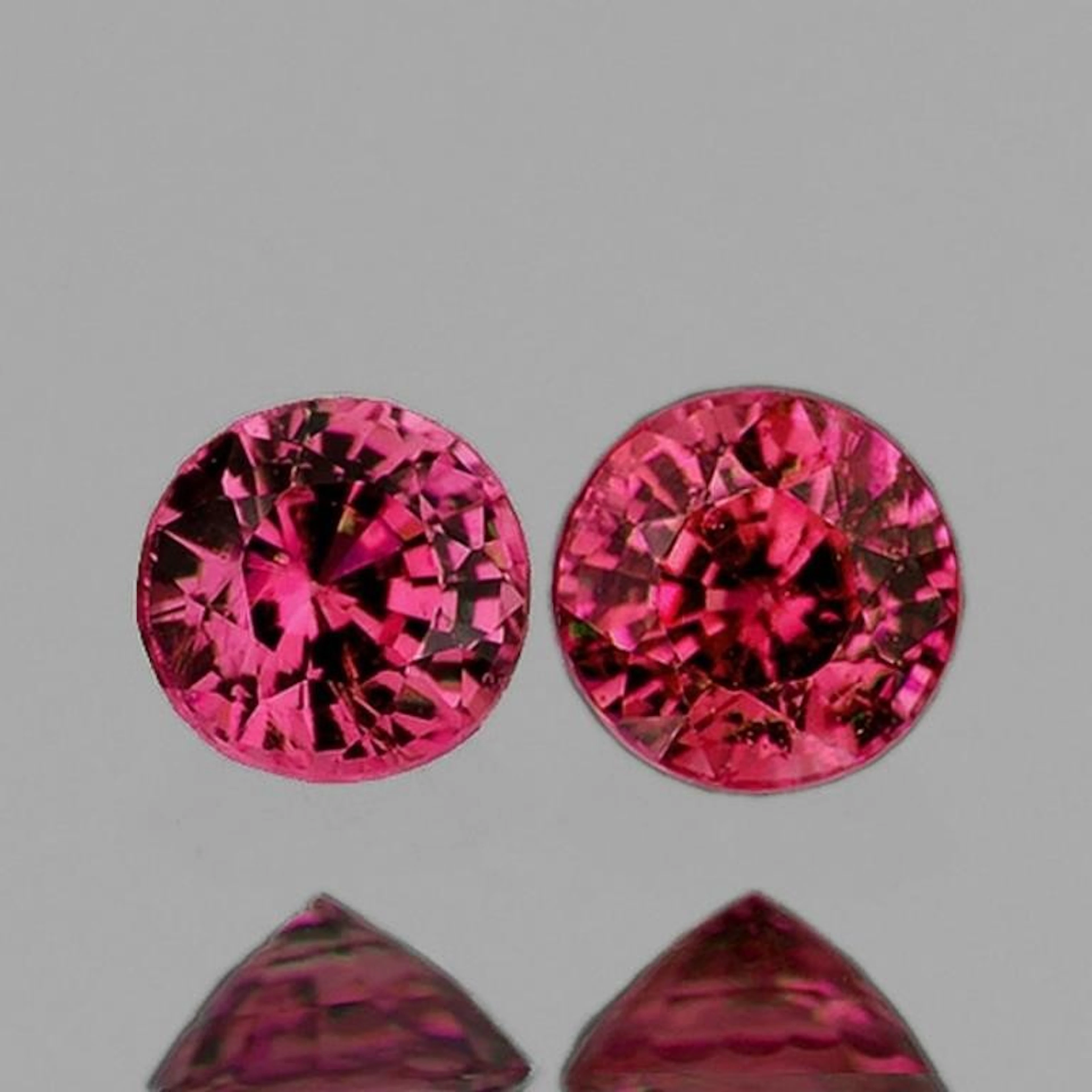 Natural Intense Redish/Pink Sapphire Pair[Flawless