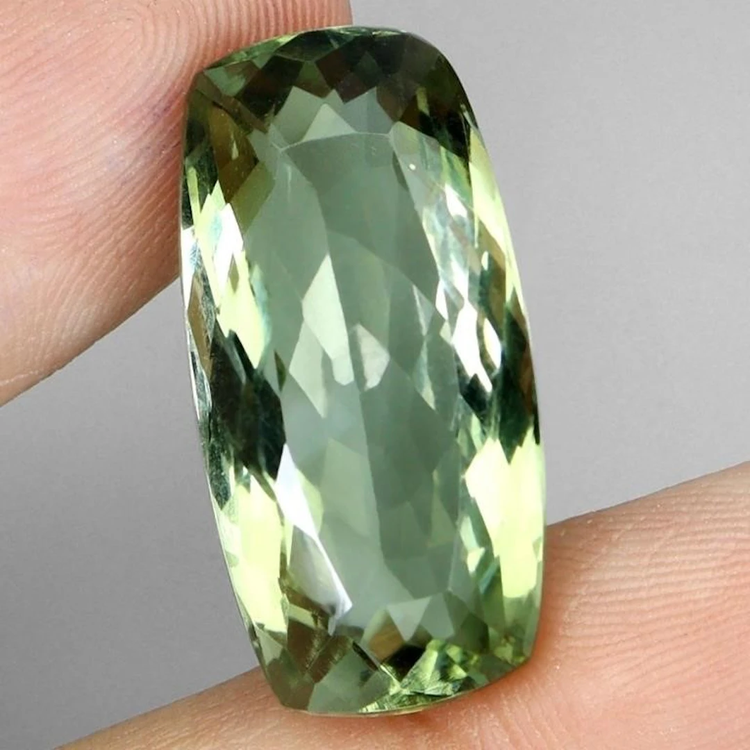 Natural Green Tea Color Amethyst