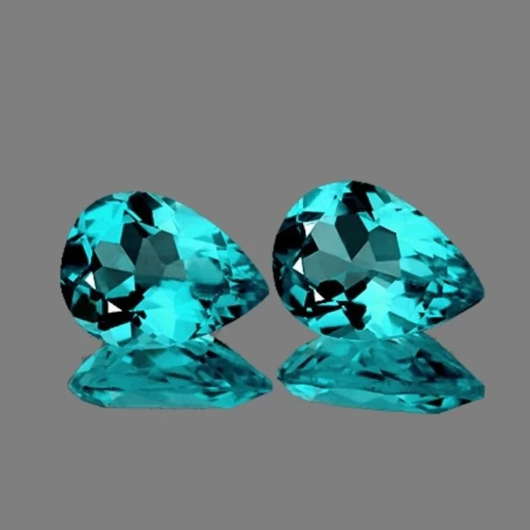 Natural Brazil Blue Apatite pair [Flawless-VVS]