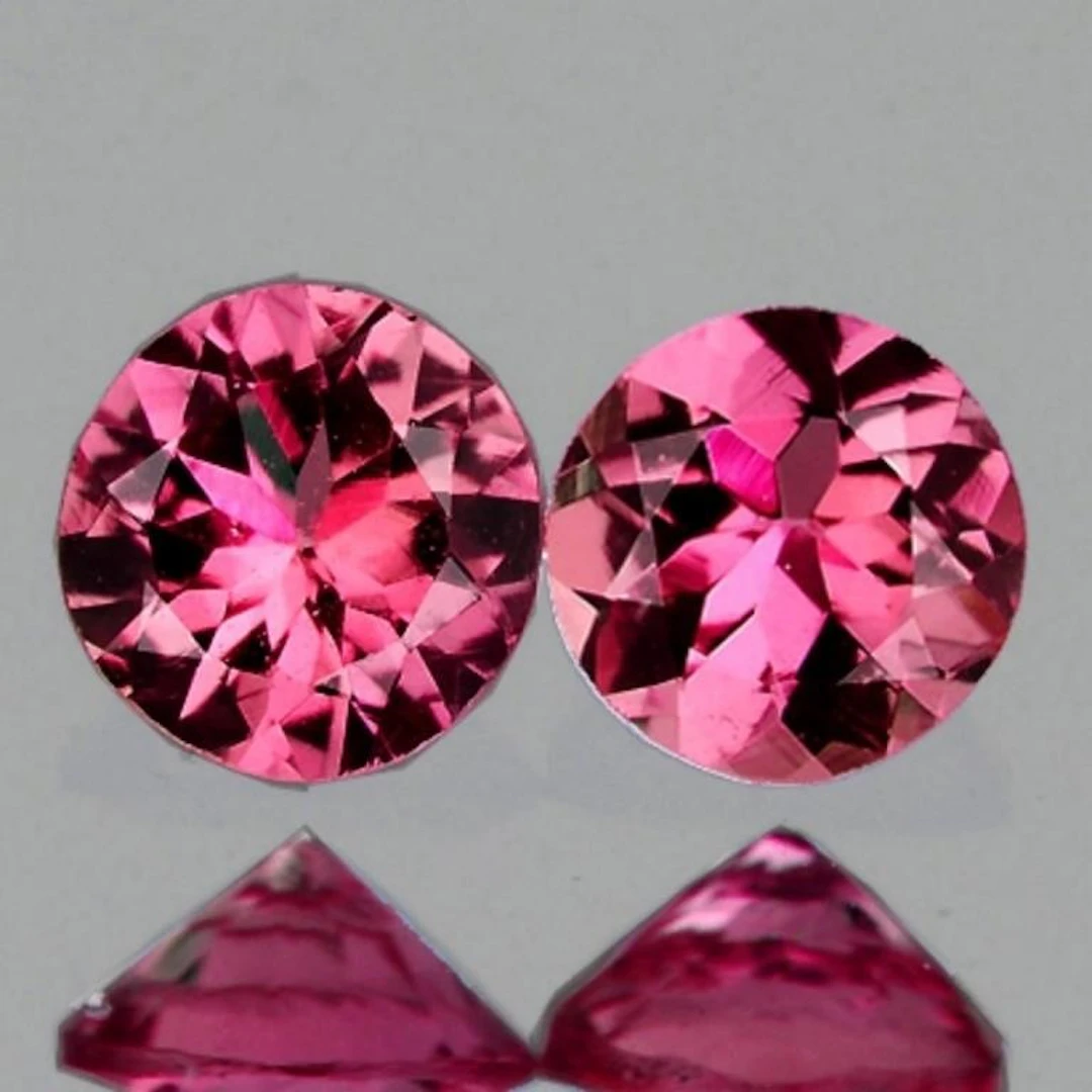 Natural Red Pink Mahenge Spinel Pair {Flawless-VVS