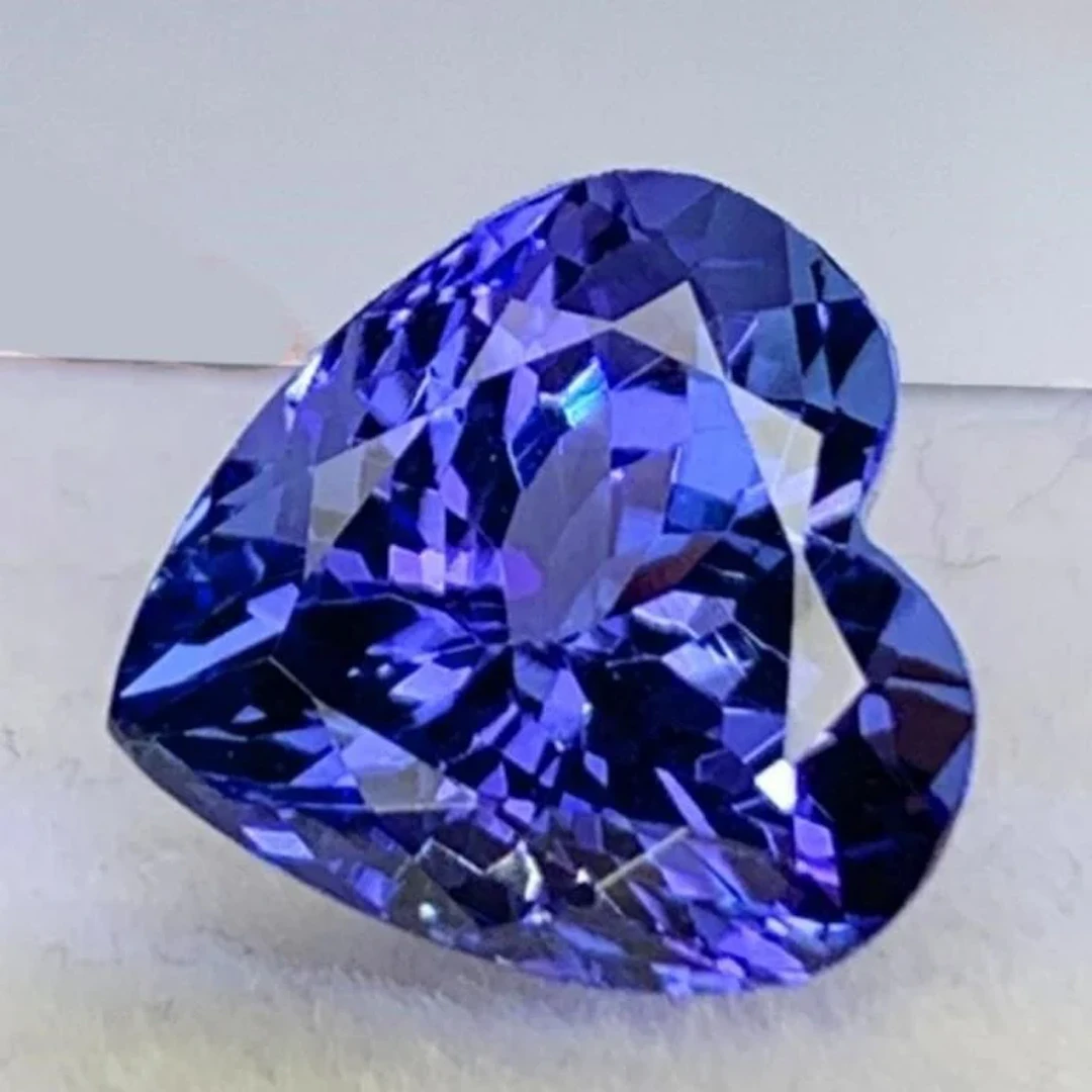 Natural Purple Blue Tanzanite Heart [IF-VVS]