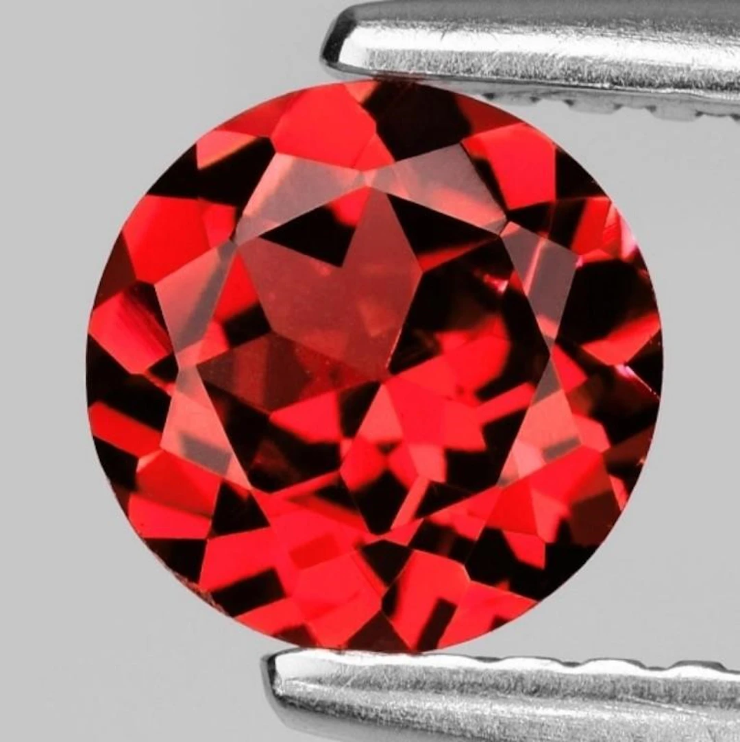 Natural Intense Mahenge Sunset Spinel {Flawless-VV