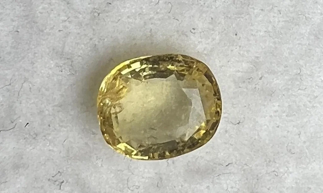 Natural Yellow Ceylon Sapphire 3.66 Cts.....Untre