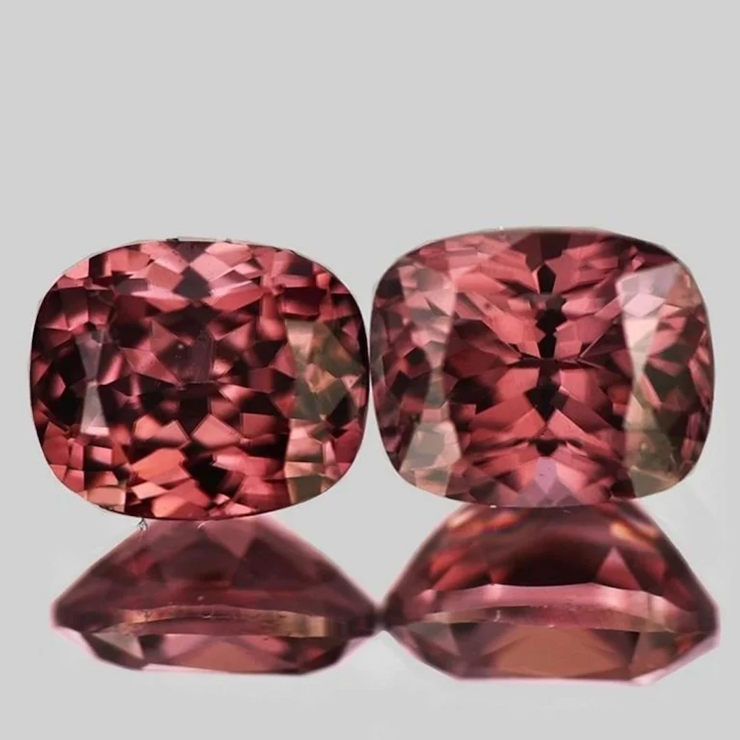 Natural Mahenge Padparadscha Malaya Garnet {Flawle