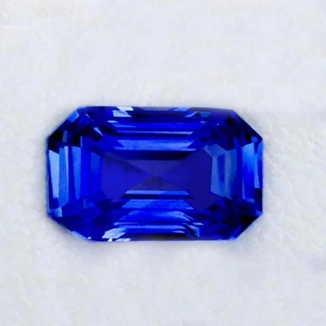 Natural Premium Royal Blue Sapphire [Flawless-VVS