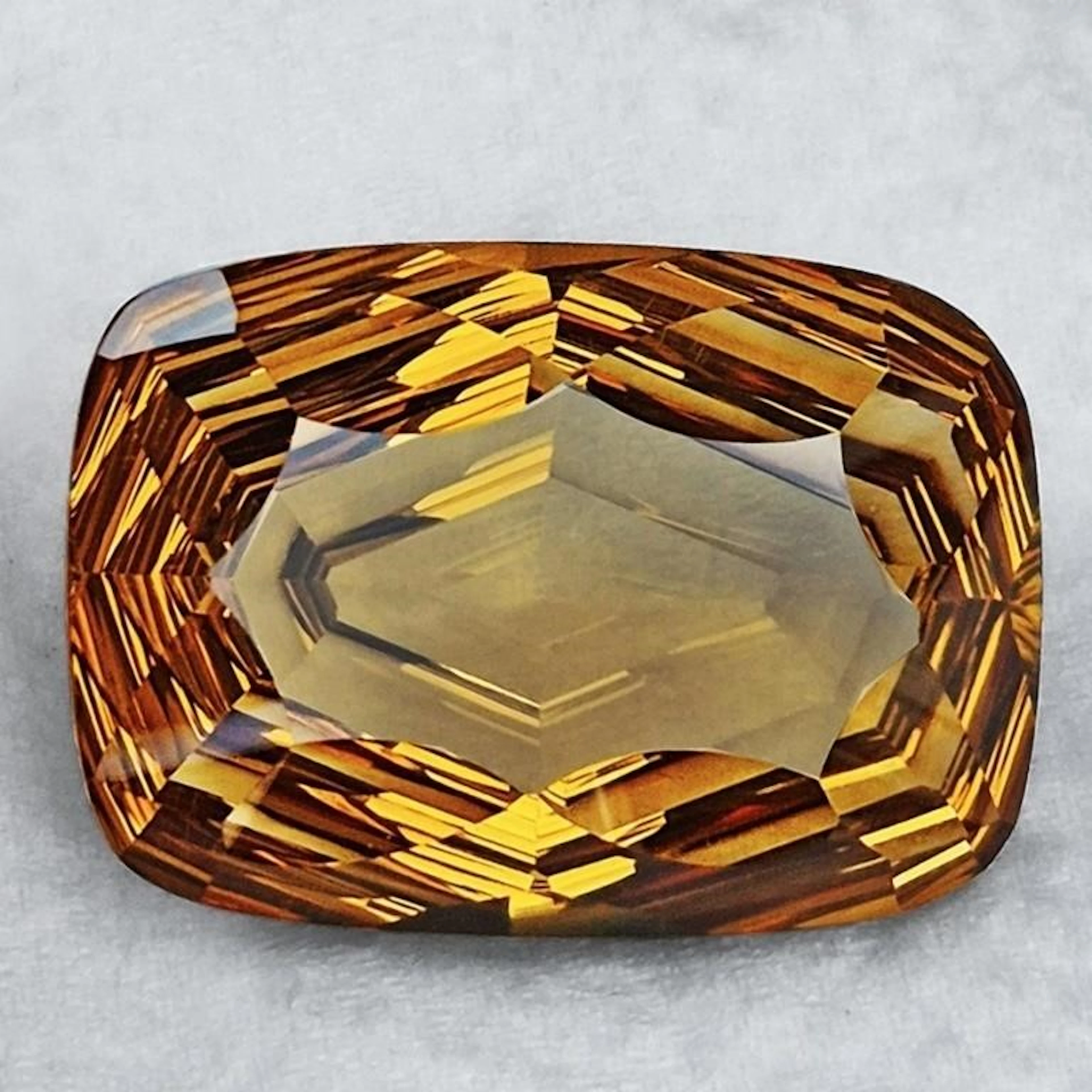 Natural Intense Whisky Golden Citrine {Flawless-VV