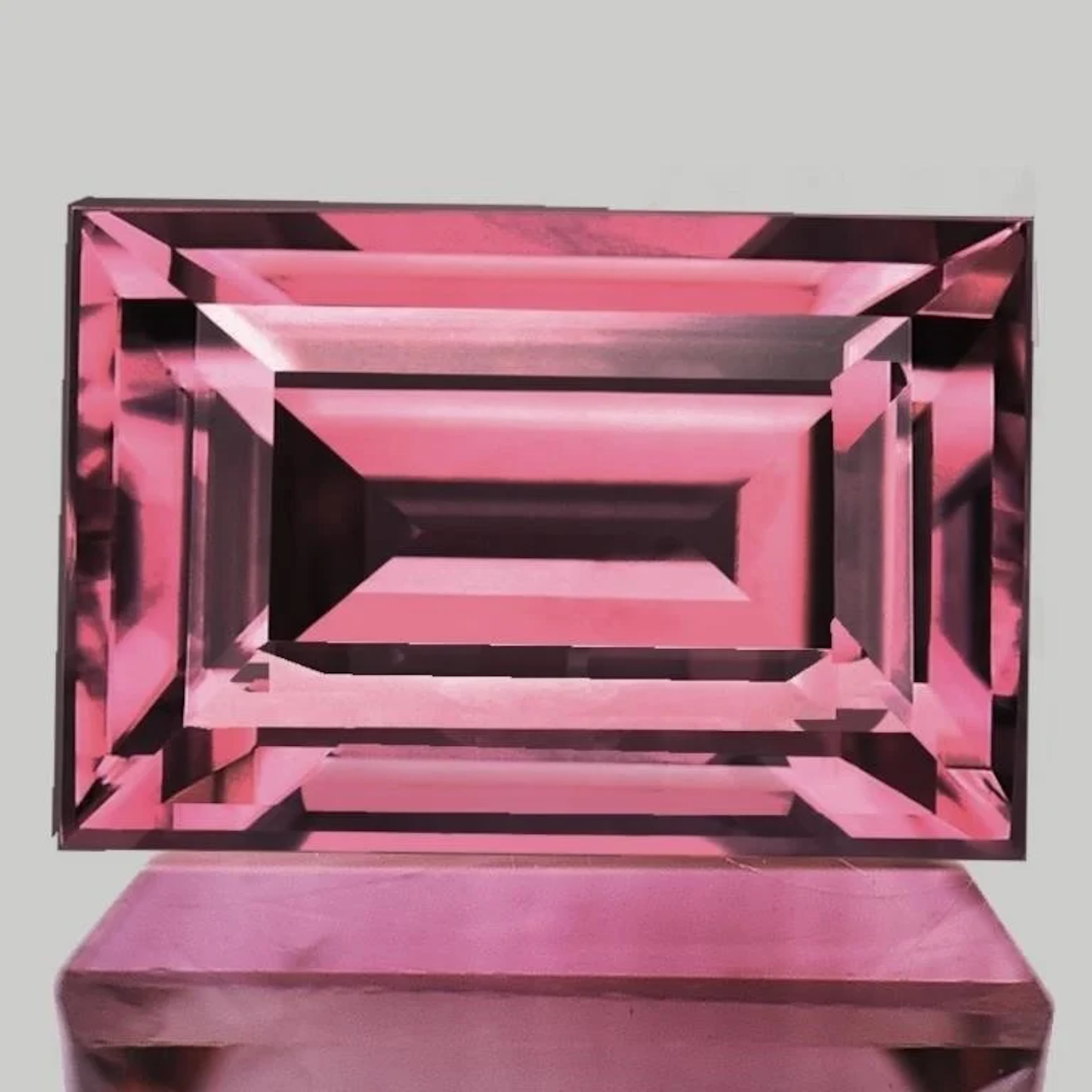 Natural Pinkish/Red Tourmaline {Flawless-VVS1}