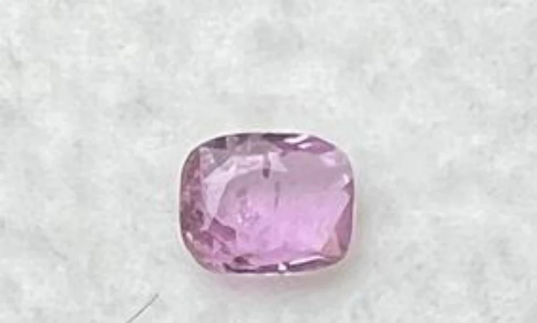 Natural Pink Ceylon Sapphire...1.985 Cts