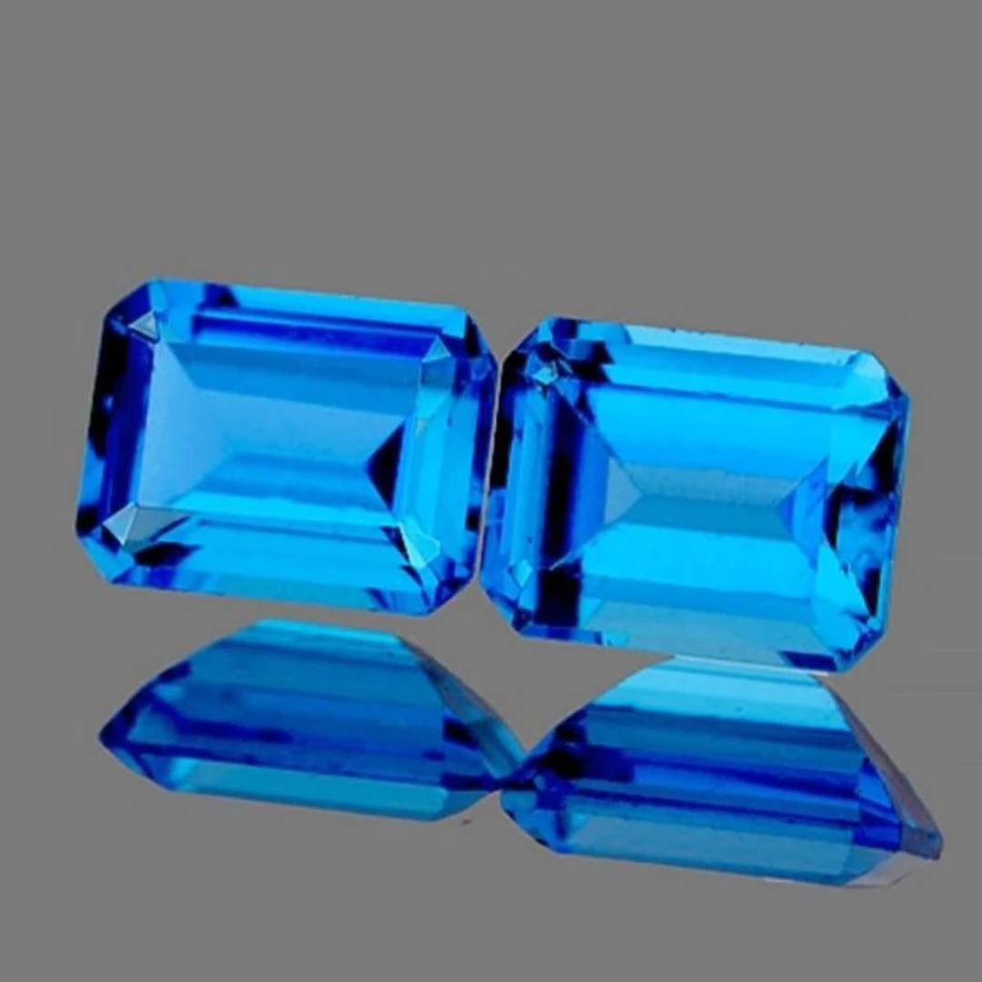 Natural Swiss Blue Topaz Pair [Flawless-VVS]