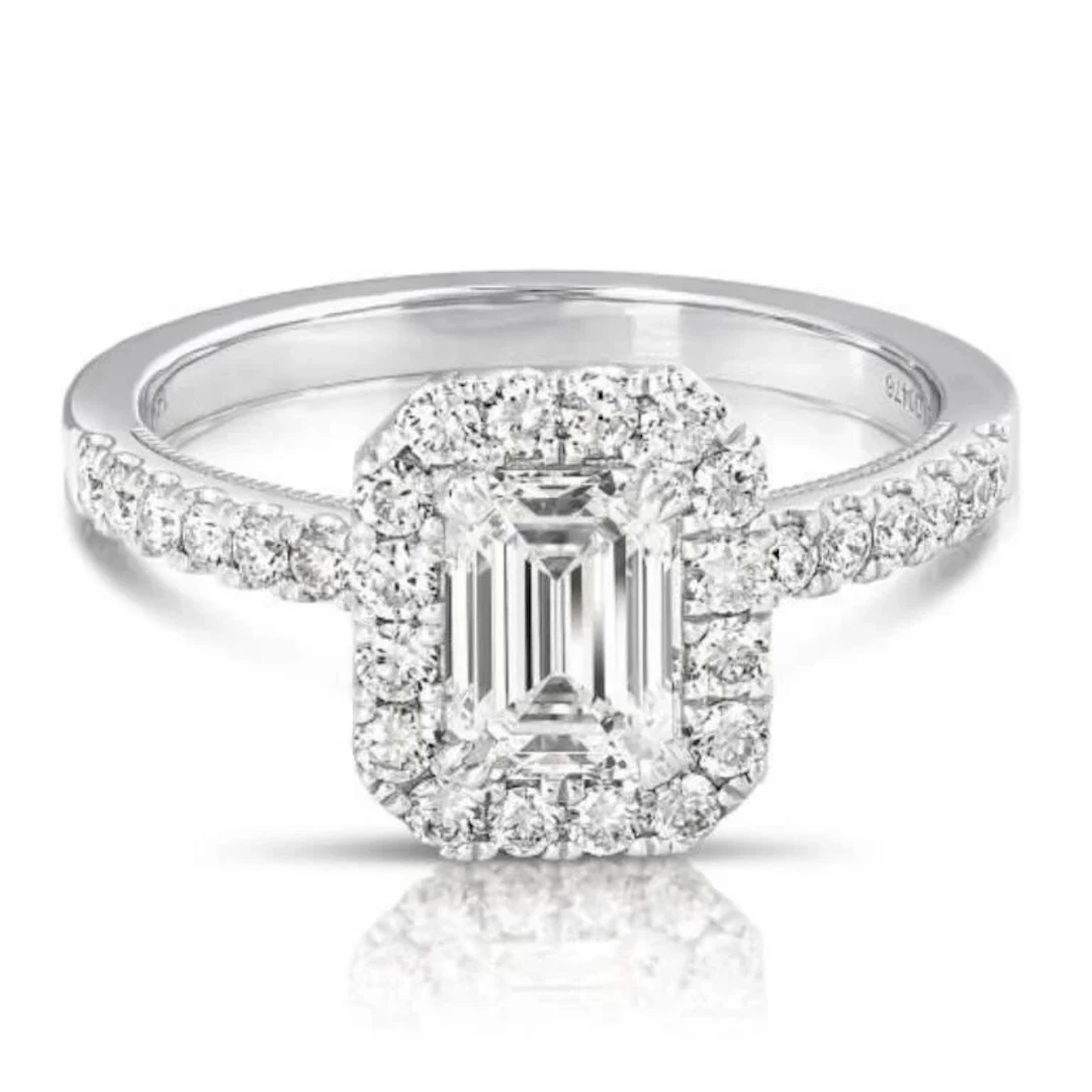 Gold & White Diamond 4.55 Cts Ring - E/VVS
