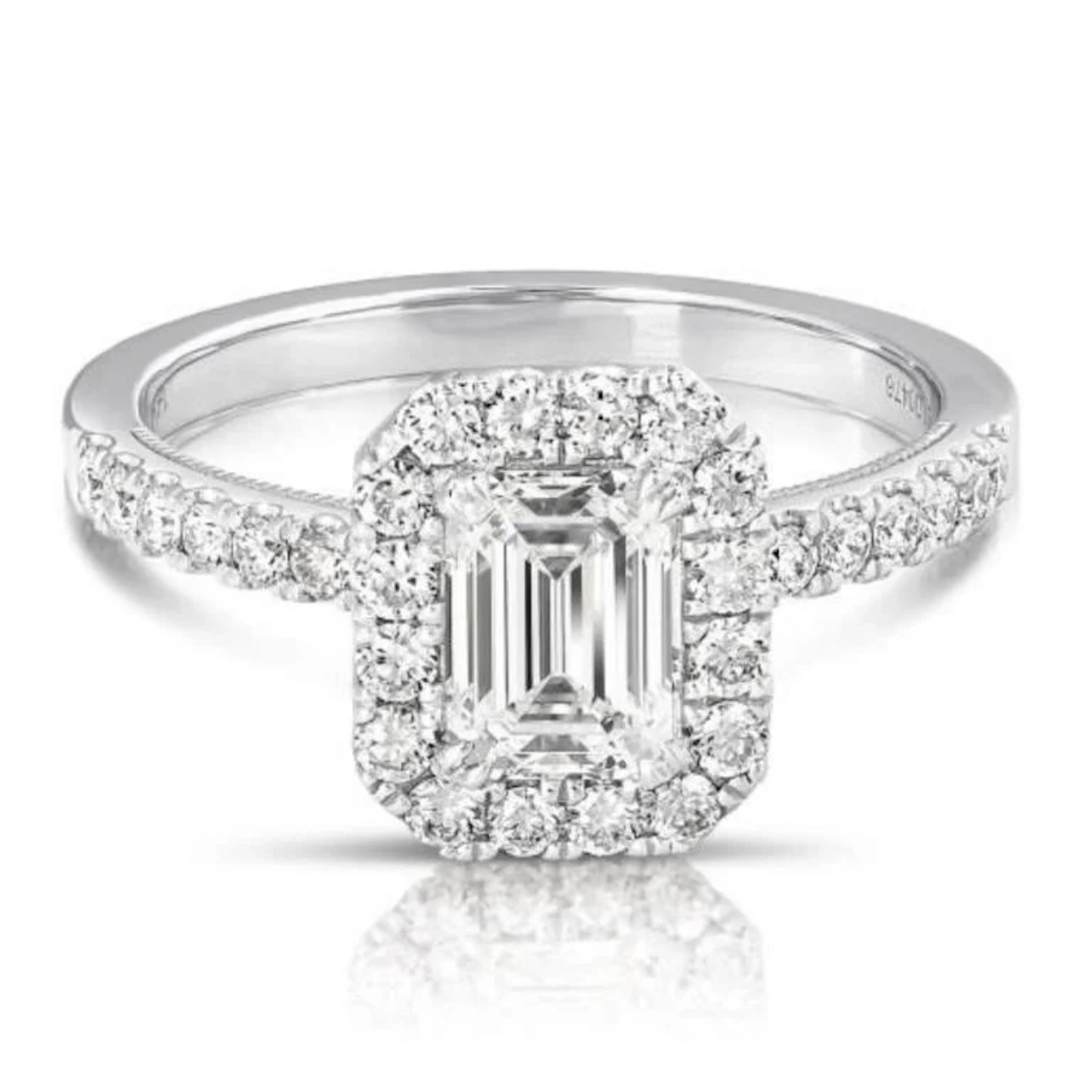 Gold & White Diamond 4.55 Cts Ring - E/VVS