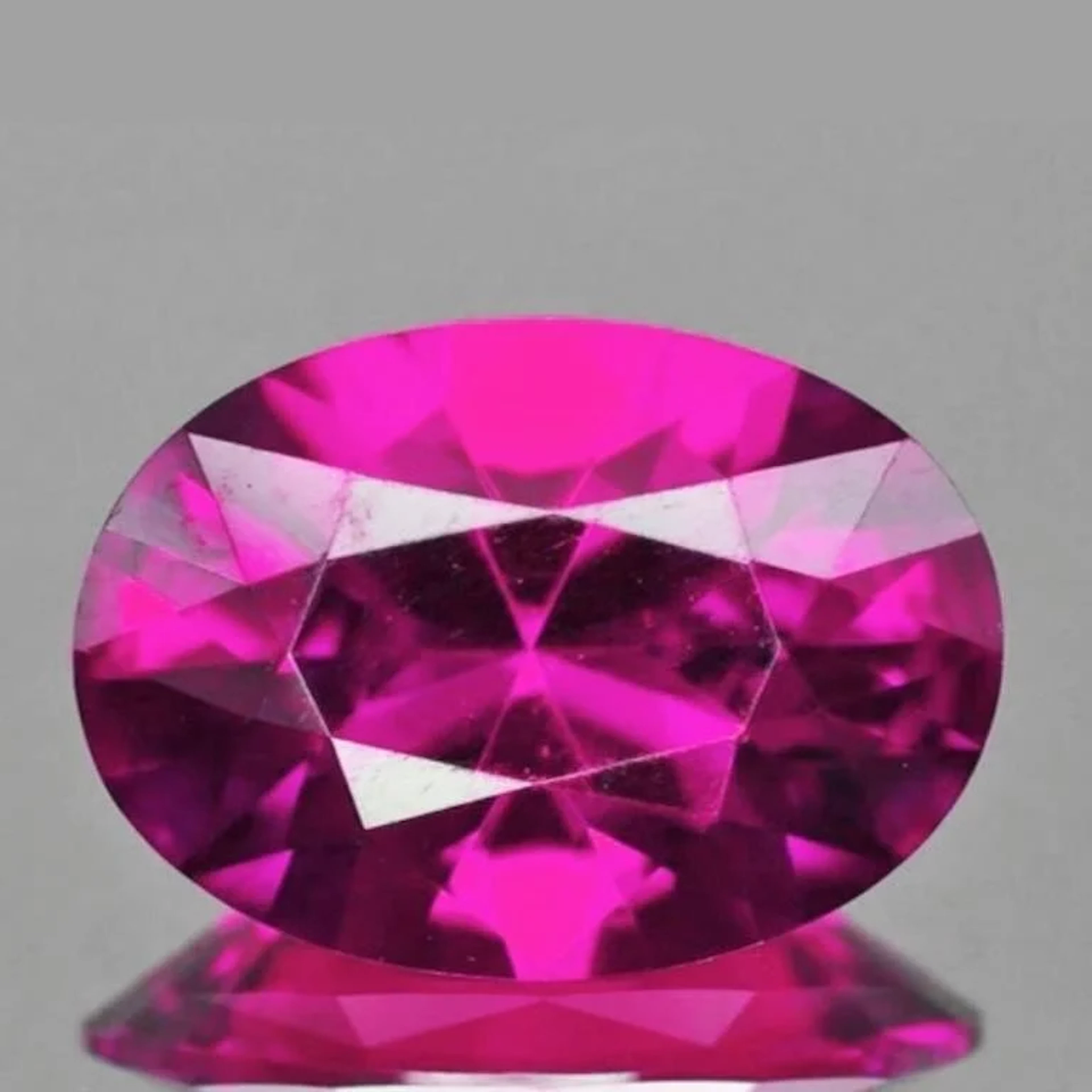 Natural Untreated Hot Pink Sapphire [Flawless-VVS]