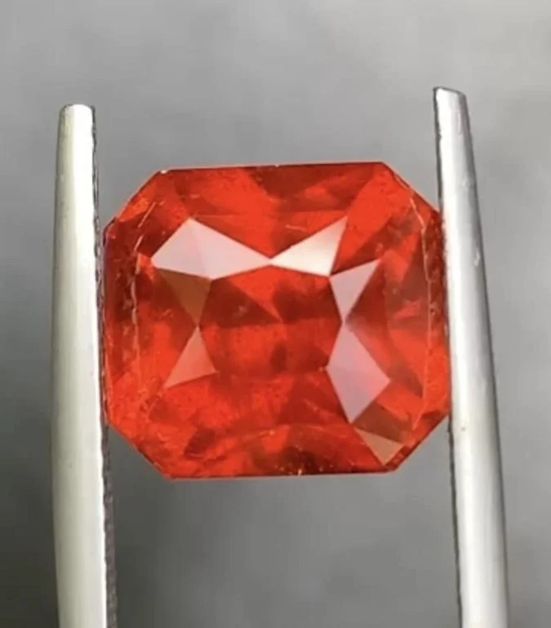 Natural Mandrin Orange Spessartite Garnet - Certi