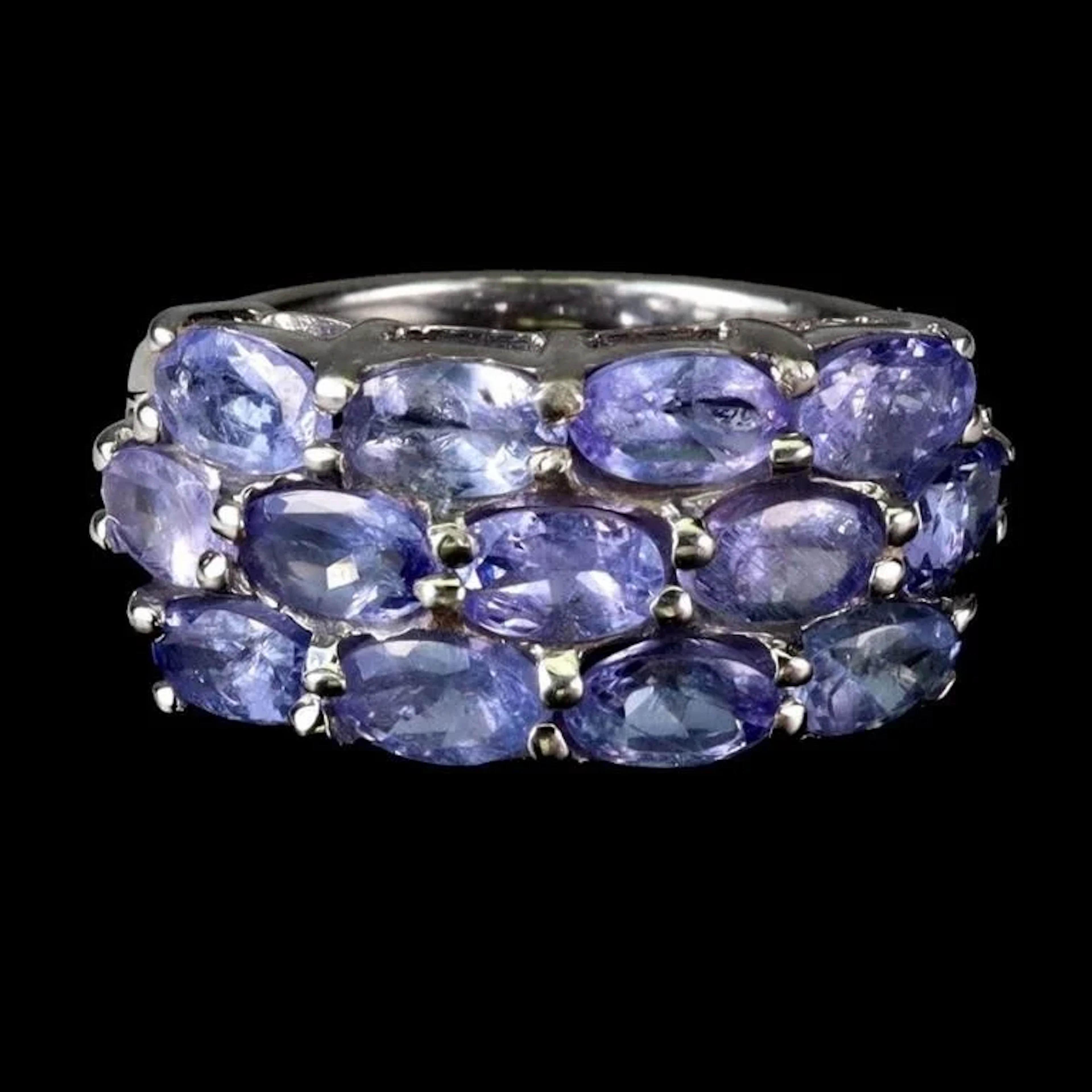 Natural Violet Blue Tanzanite Ring