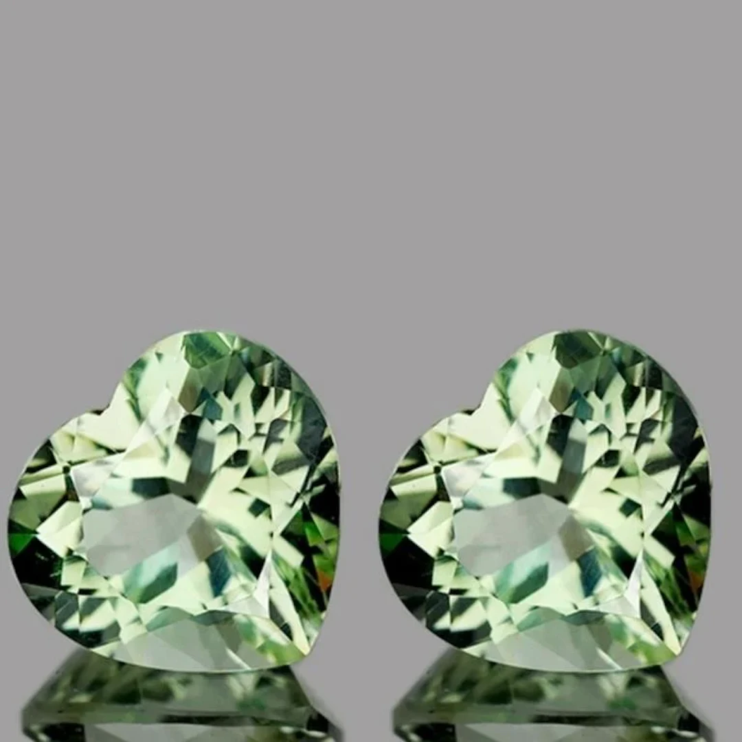 Natural Green Amethyst Pair [Flawless-VVS]