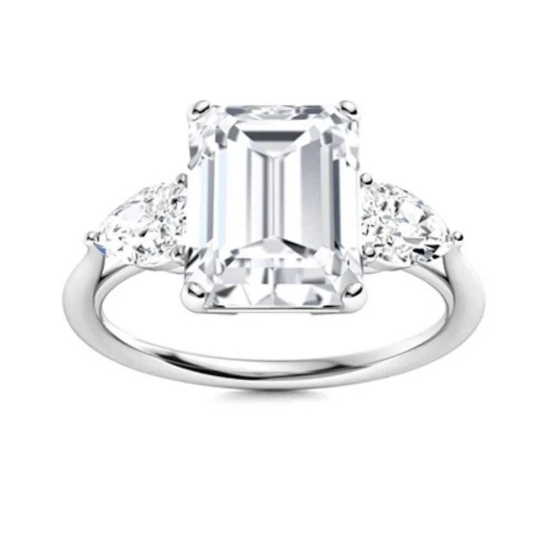 Gold & Lab Octagon Diamond 3.50 Cts Ring - E/VVS